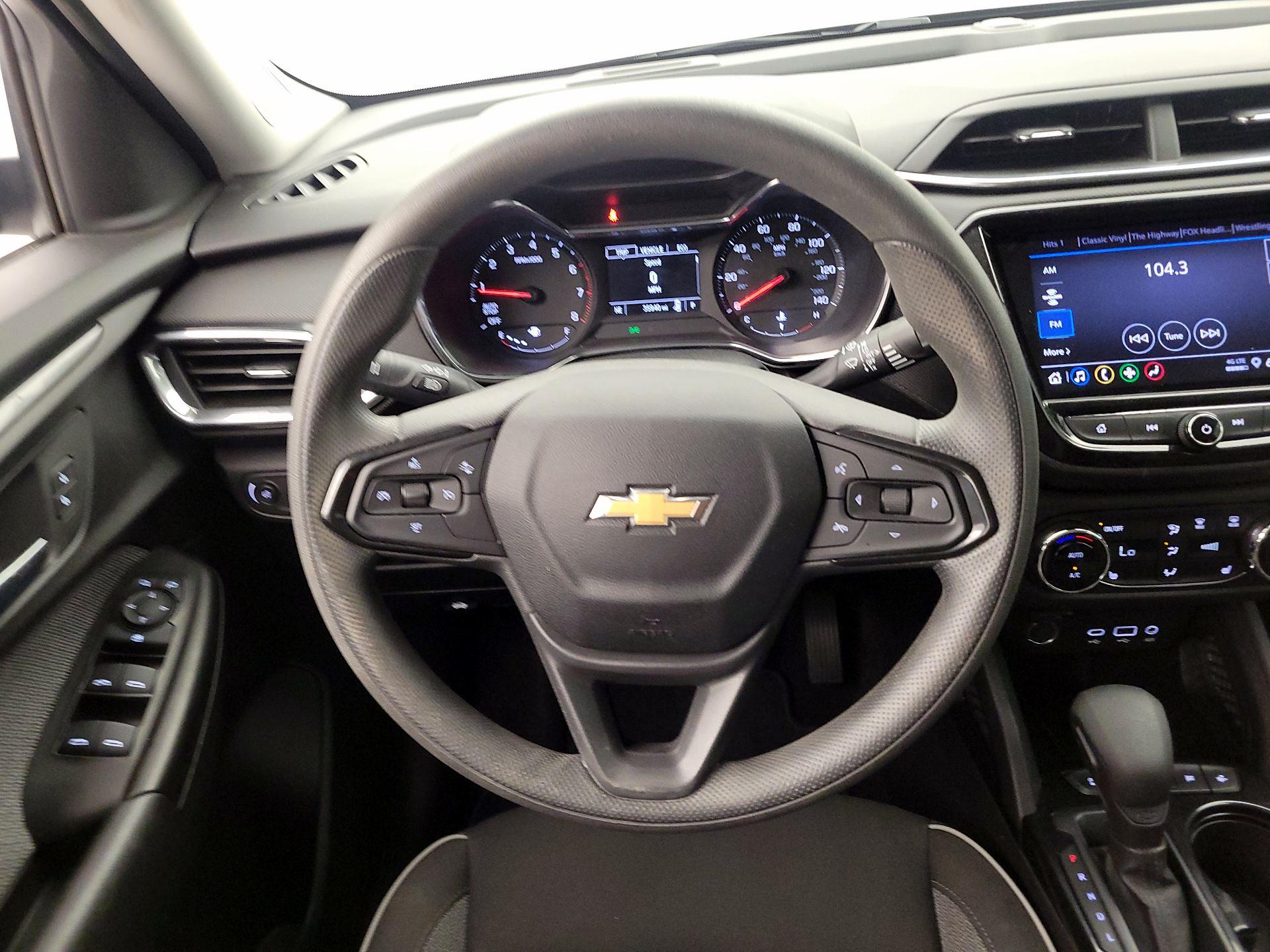 Thumbnail: 2023 Chevrolet TrailBlazer - 10