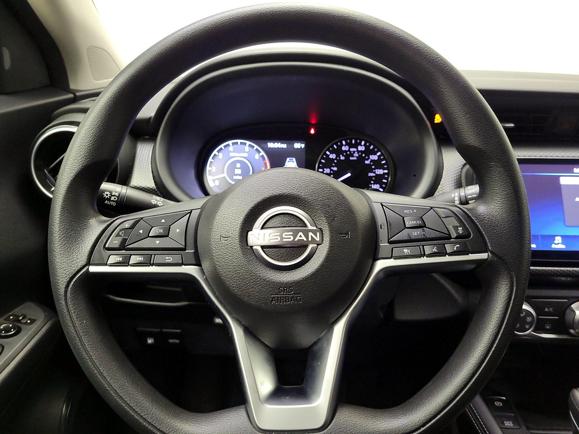 Thumbnail: 2023 Nissan Kicks - 10