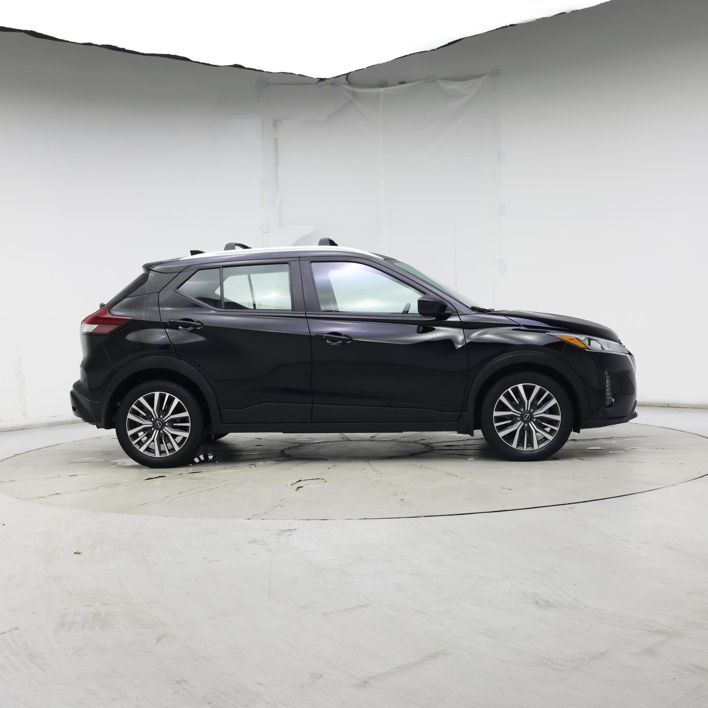 Thumbnail: 2023 Nissan Kicks - 7
