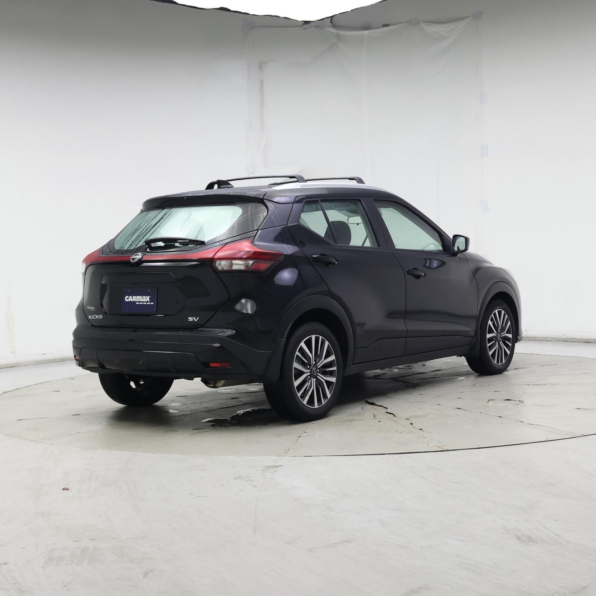 Thumbnail: 2023 Nissan Kicks - 8