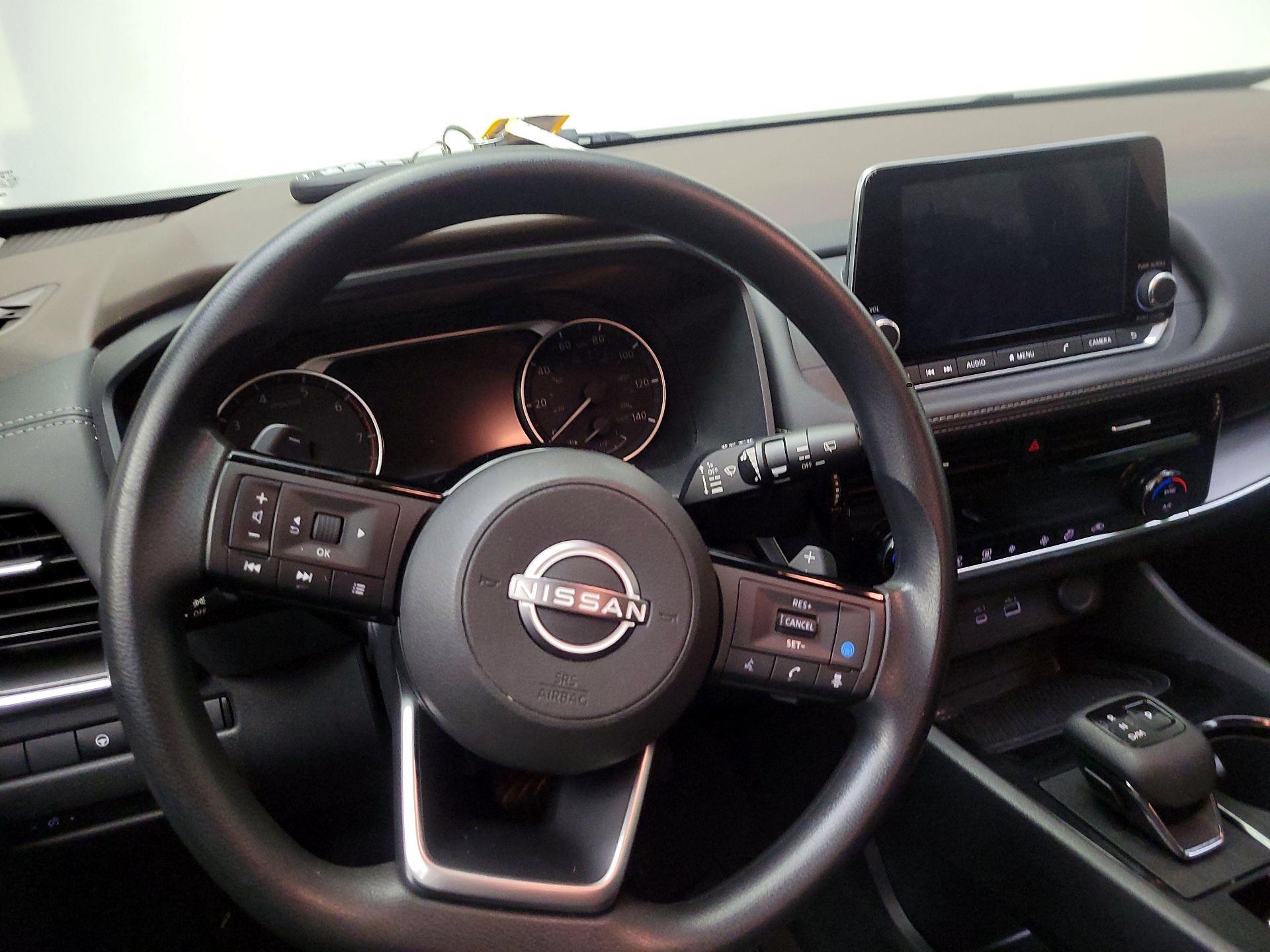 Thumbnail: 2022 Nissan Rogue - 10
