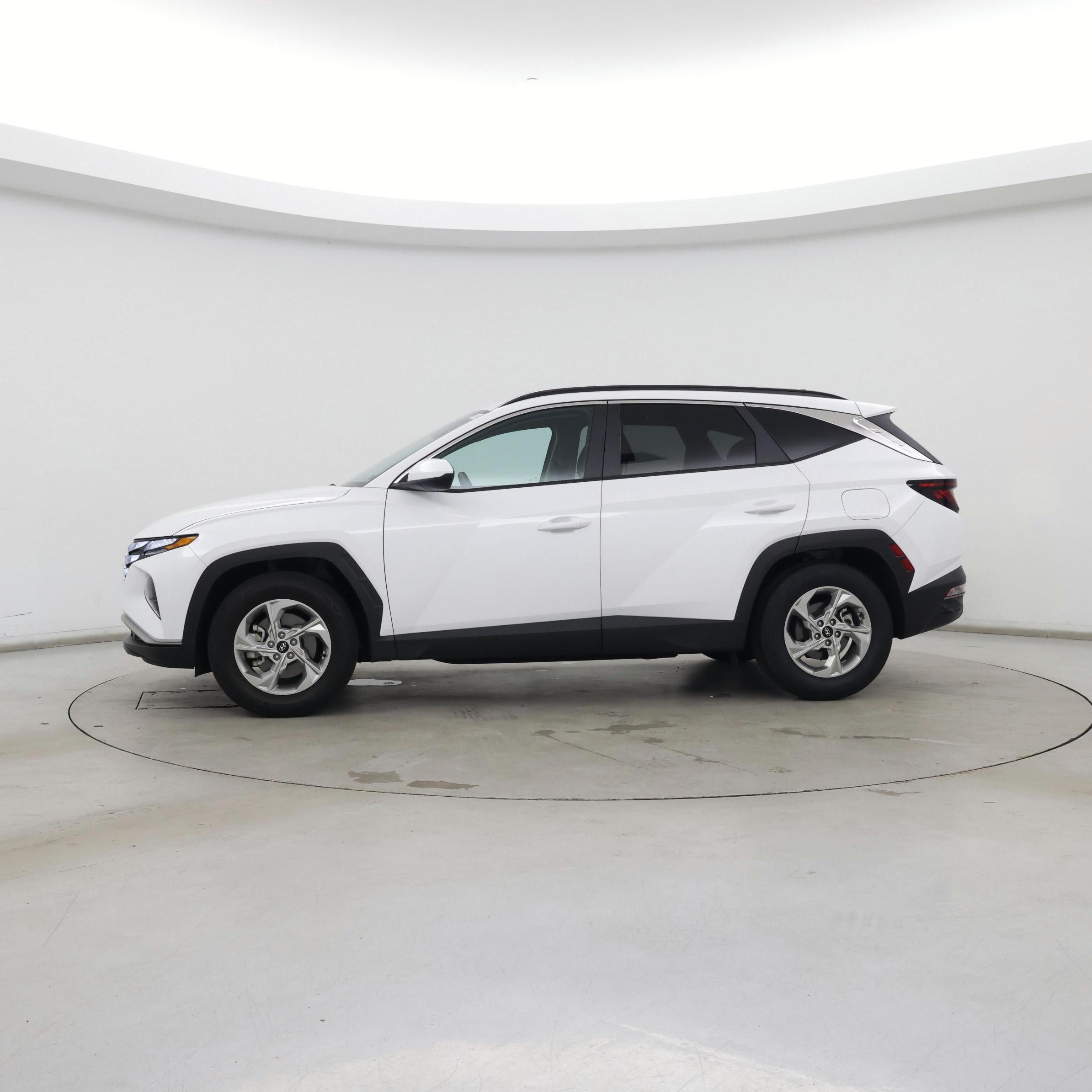 Thumbnail: 2024 Hyundai Tucson - 3