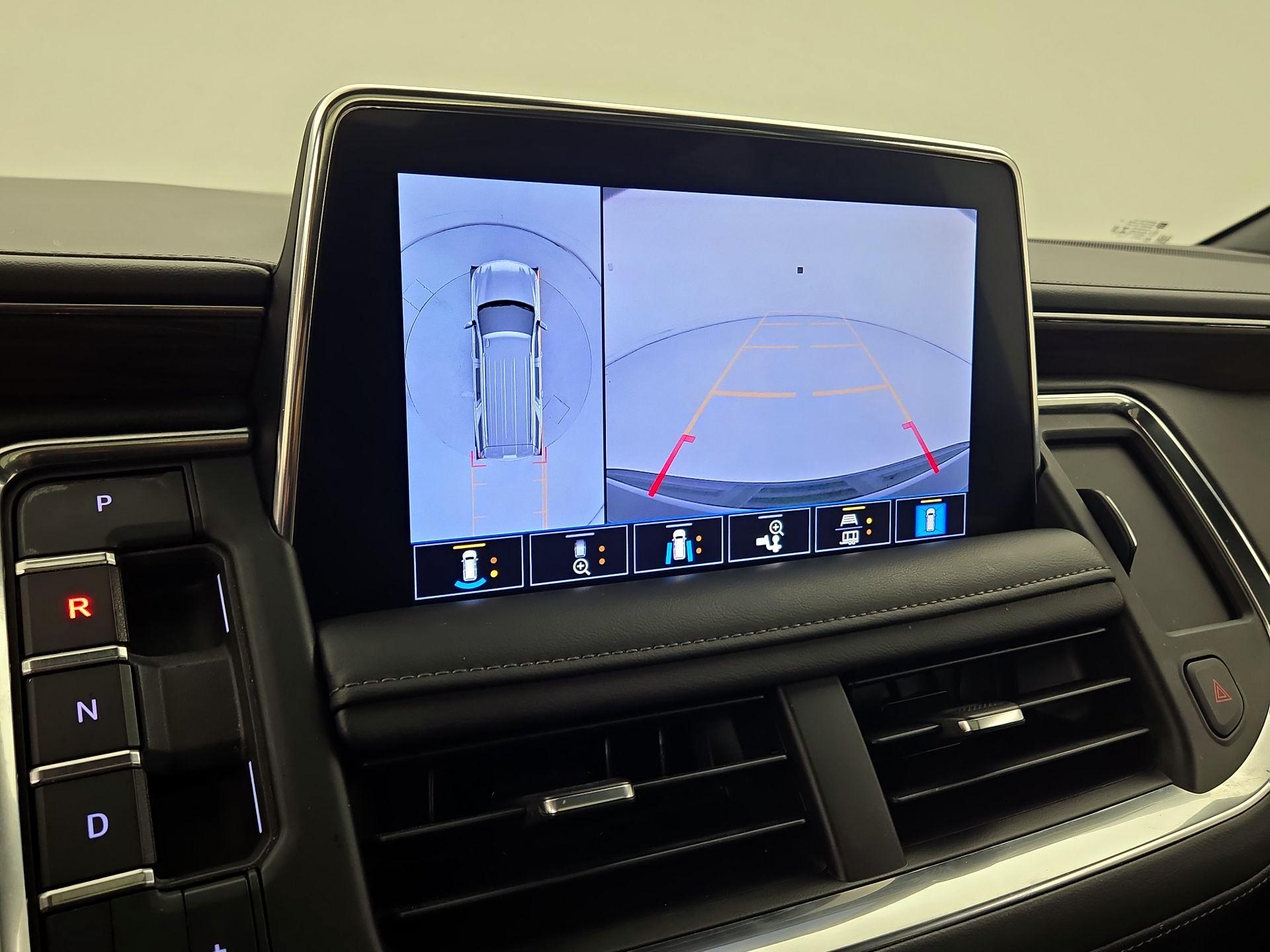 Thumbnail: 2021 Chevrolet Tahoe - 15