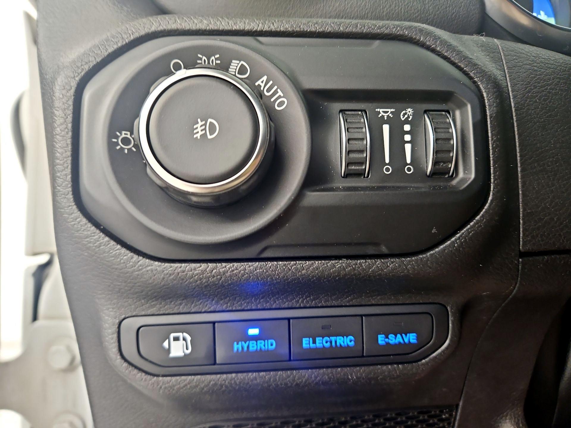 Thumbnail: 2021 Jeep Wrangler - 13