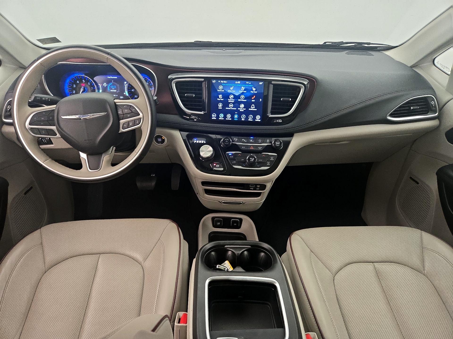 Thumbnail: 2020 Chrysler Pacifica - 9