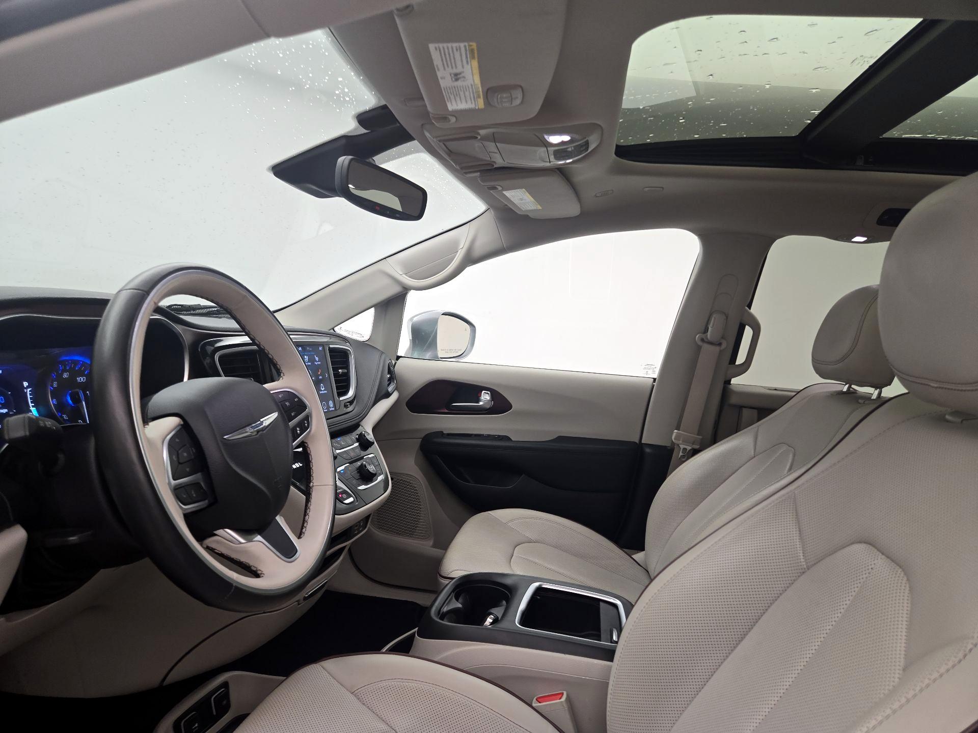 Thumbnail: 2020 Chrysler Pacifica - 20