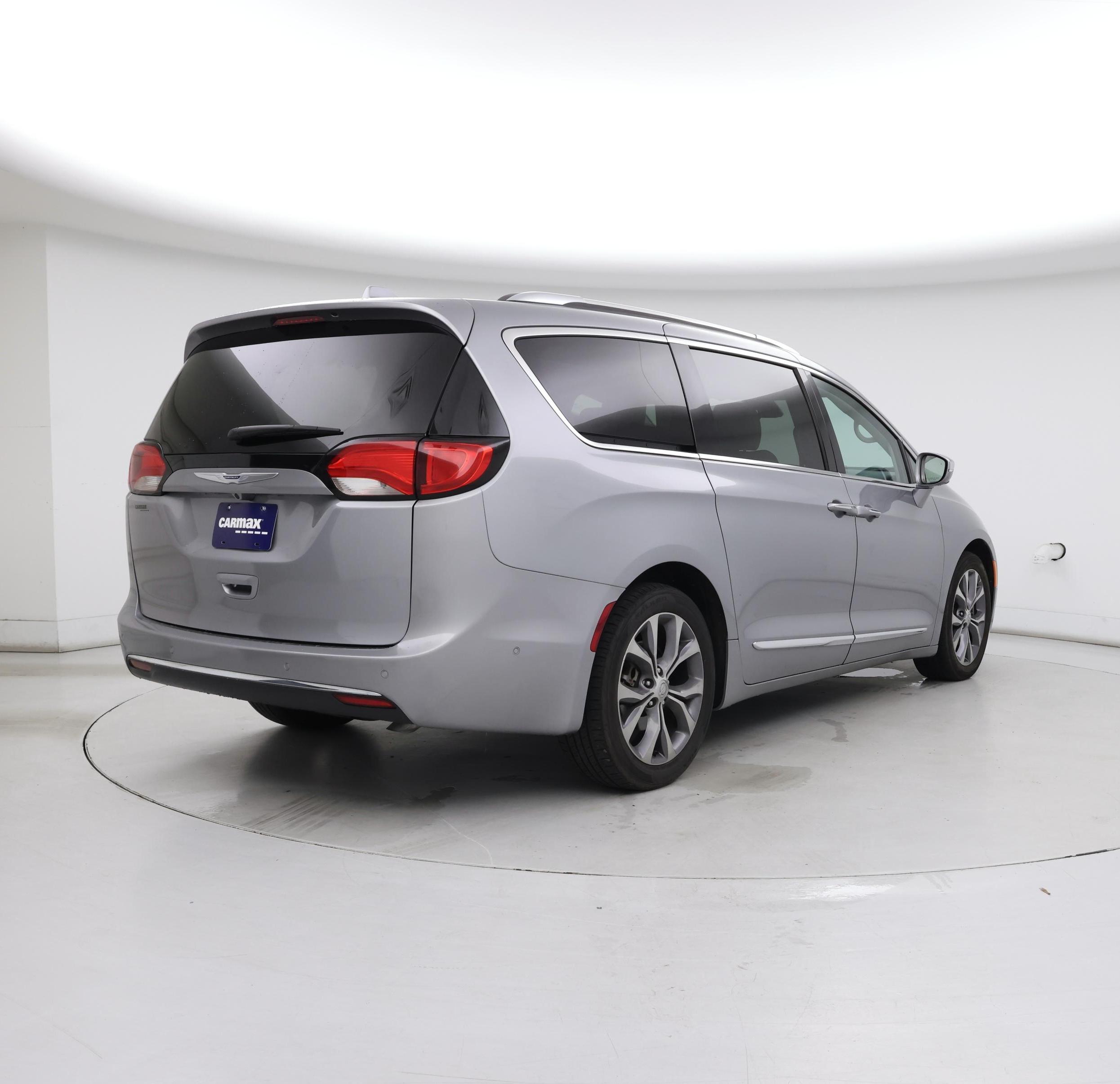 Thumbnail: 2020 Chrysler Pacifica - 8