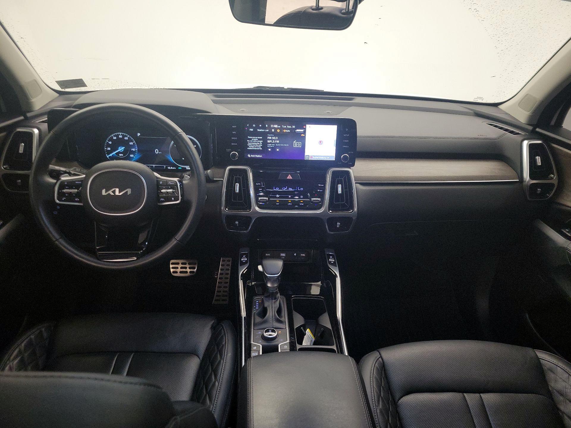Thumbnail: 2023 Kia Sorento - 9