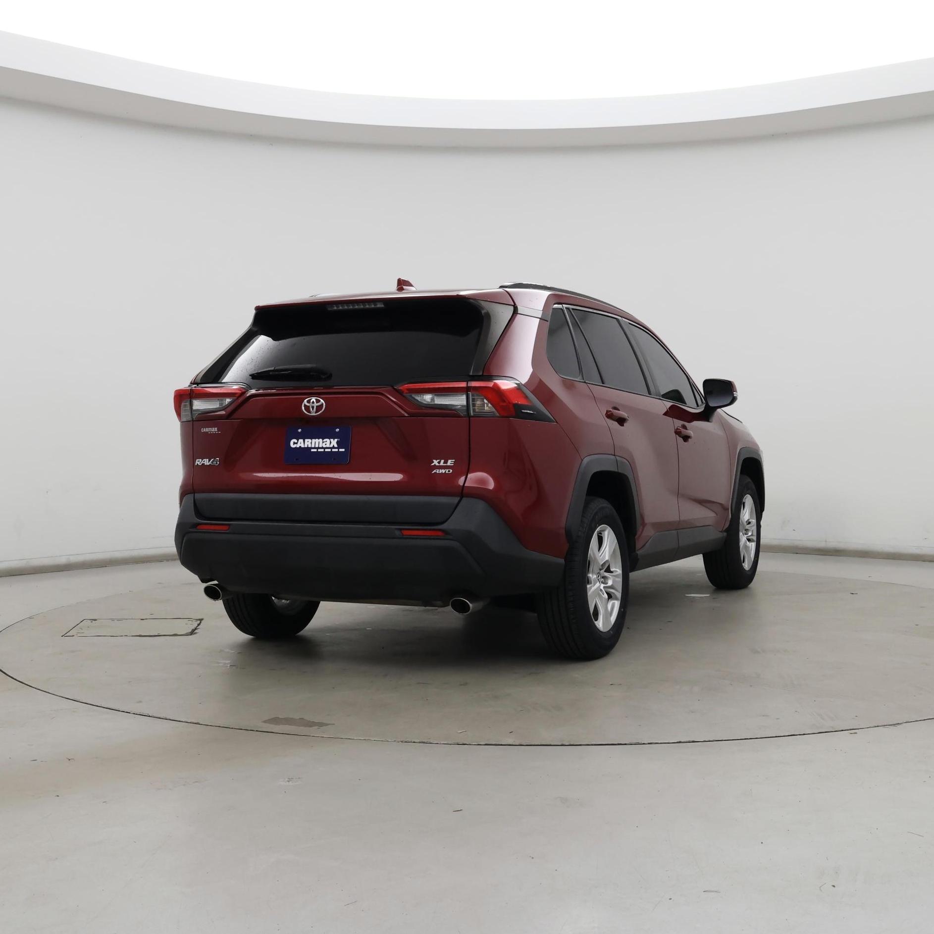 Thumbnail: 2019 Toyota RAV4 - 8