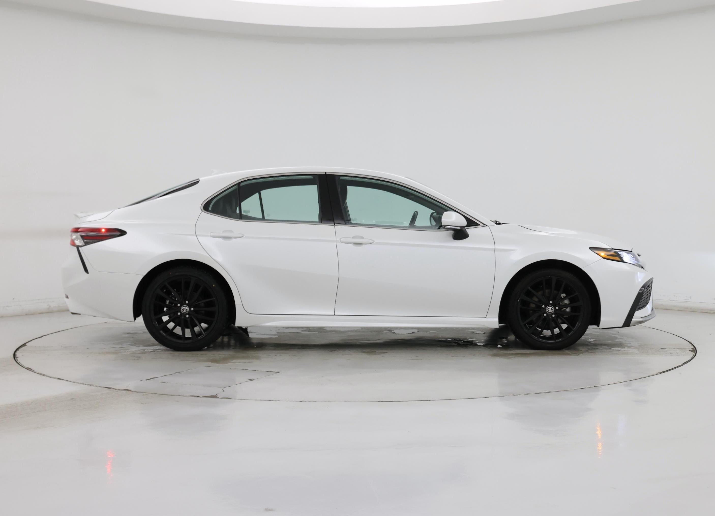 Thumbnail: 2023 Toyota Camry - 7