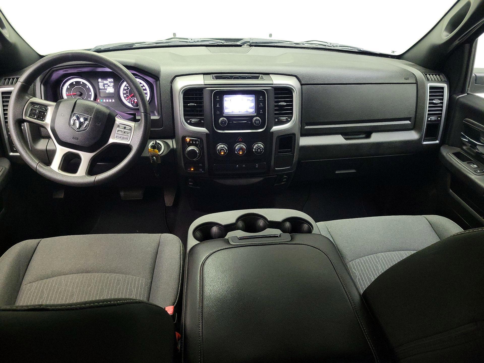 Thumbnail: 2021 RAM 1500 Classic - 9