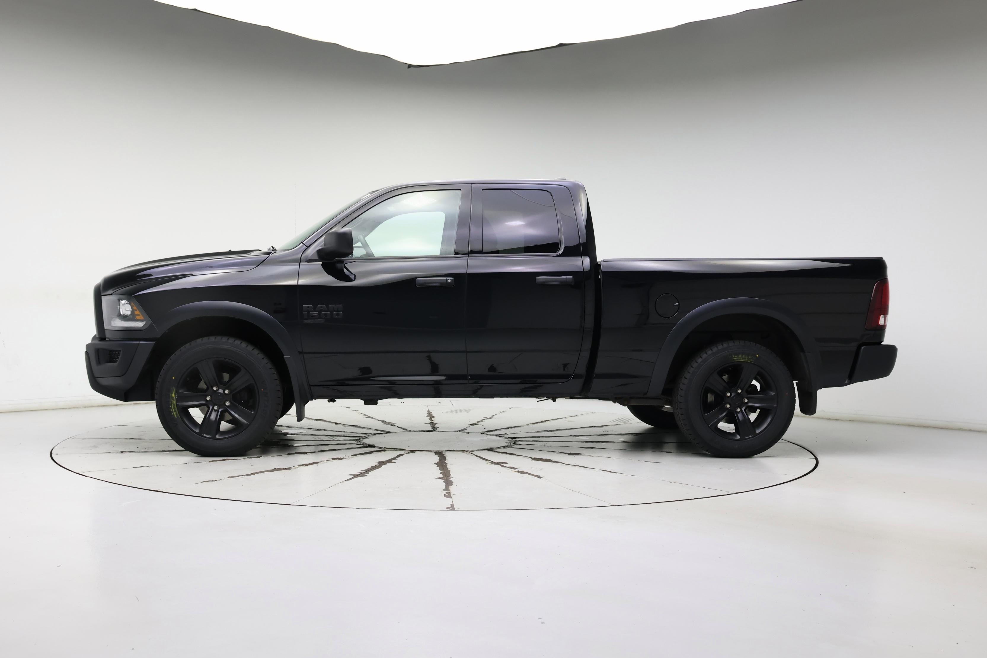 Thumbnail: 2021 RAM 1500 Classic - 3