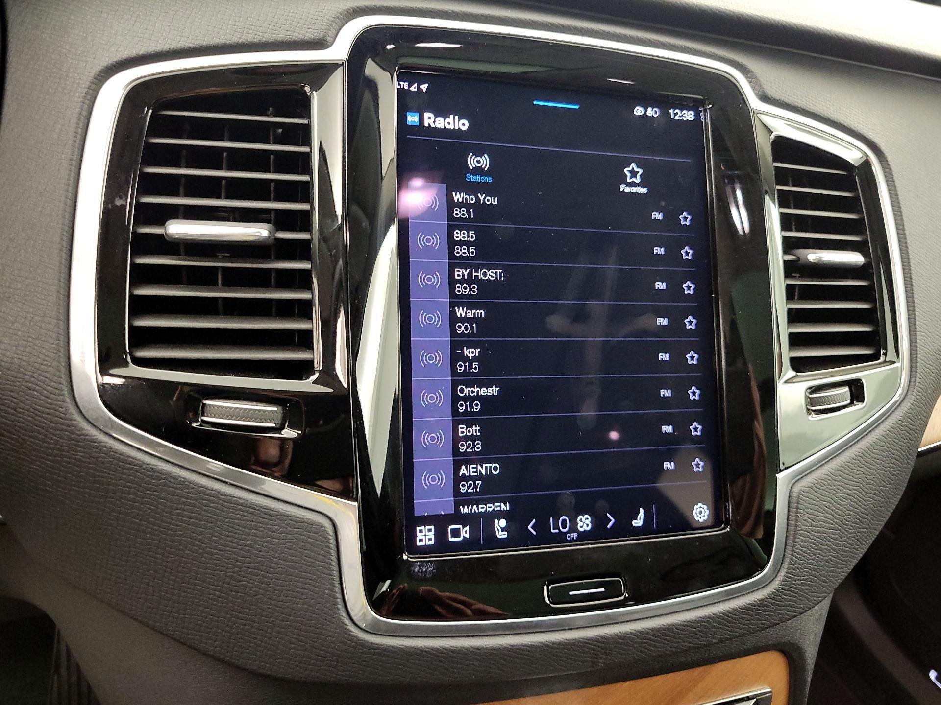Thumbnail: 2023 Volvo XC90 - 15
