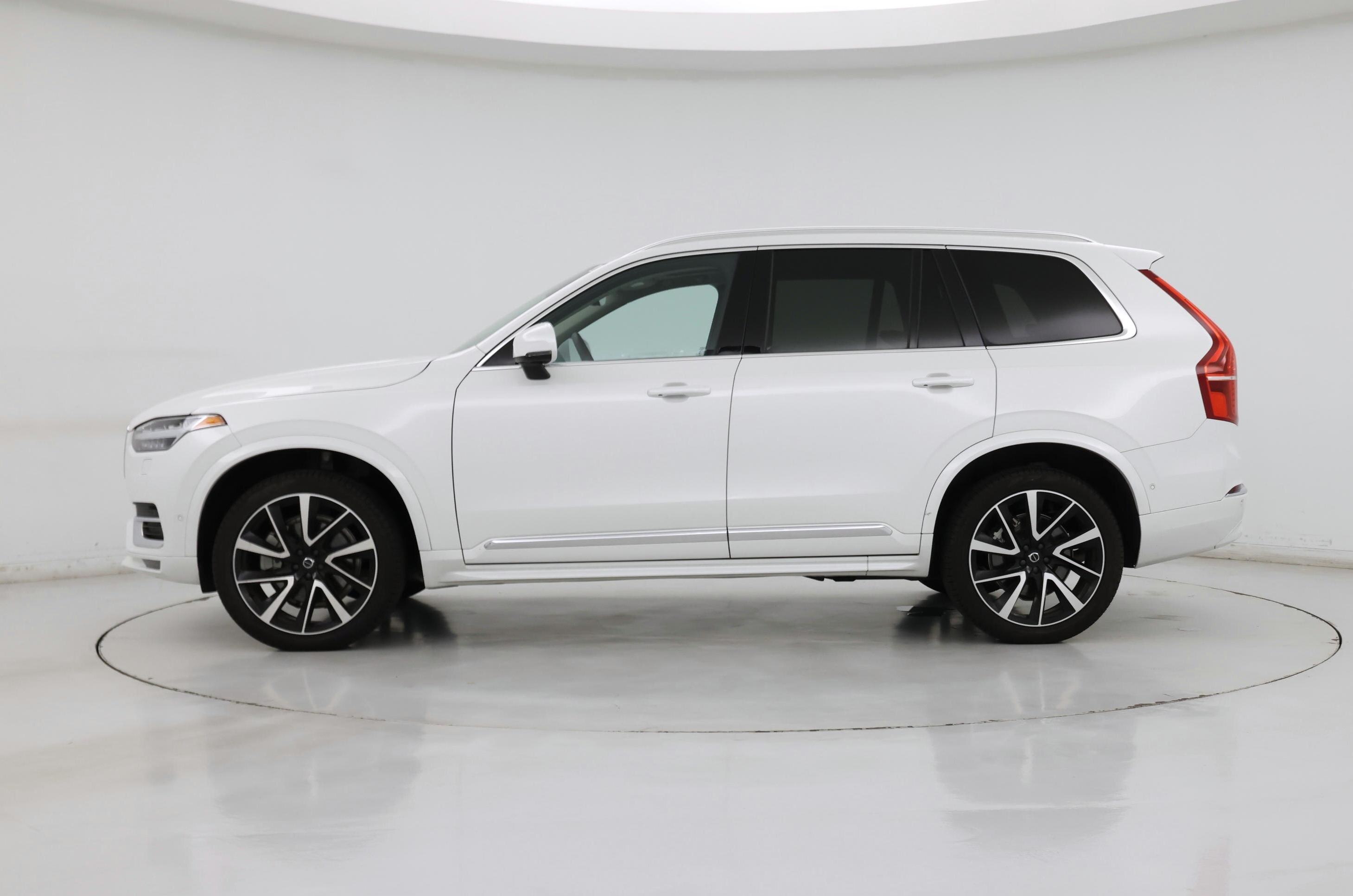 Thumbnail: 2023 Volvo XC90 - 3