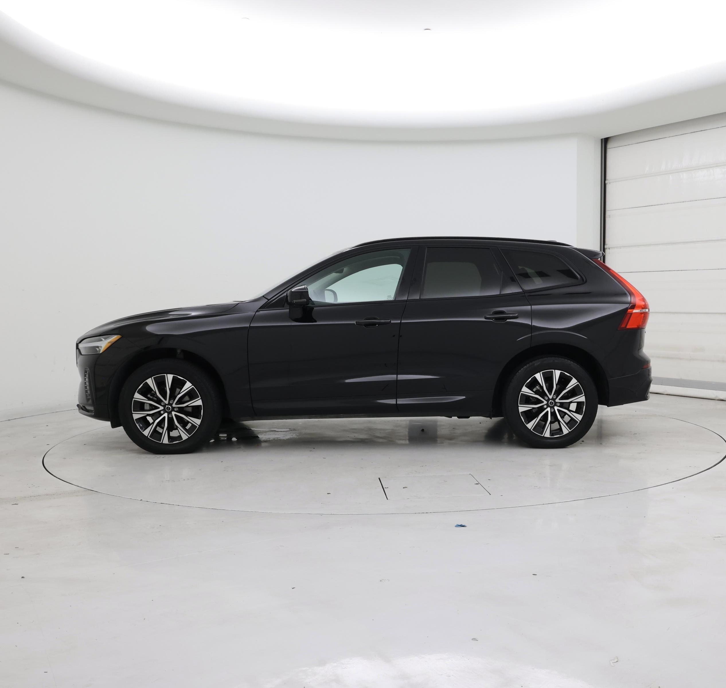 Thumbnail: 2024 Volvo XC60 - 3