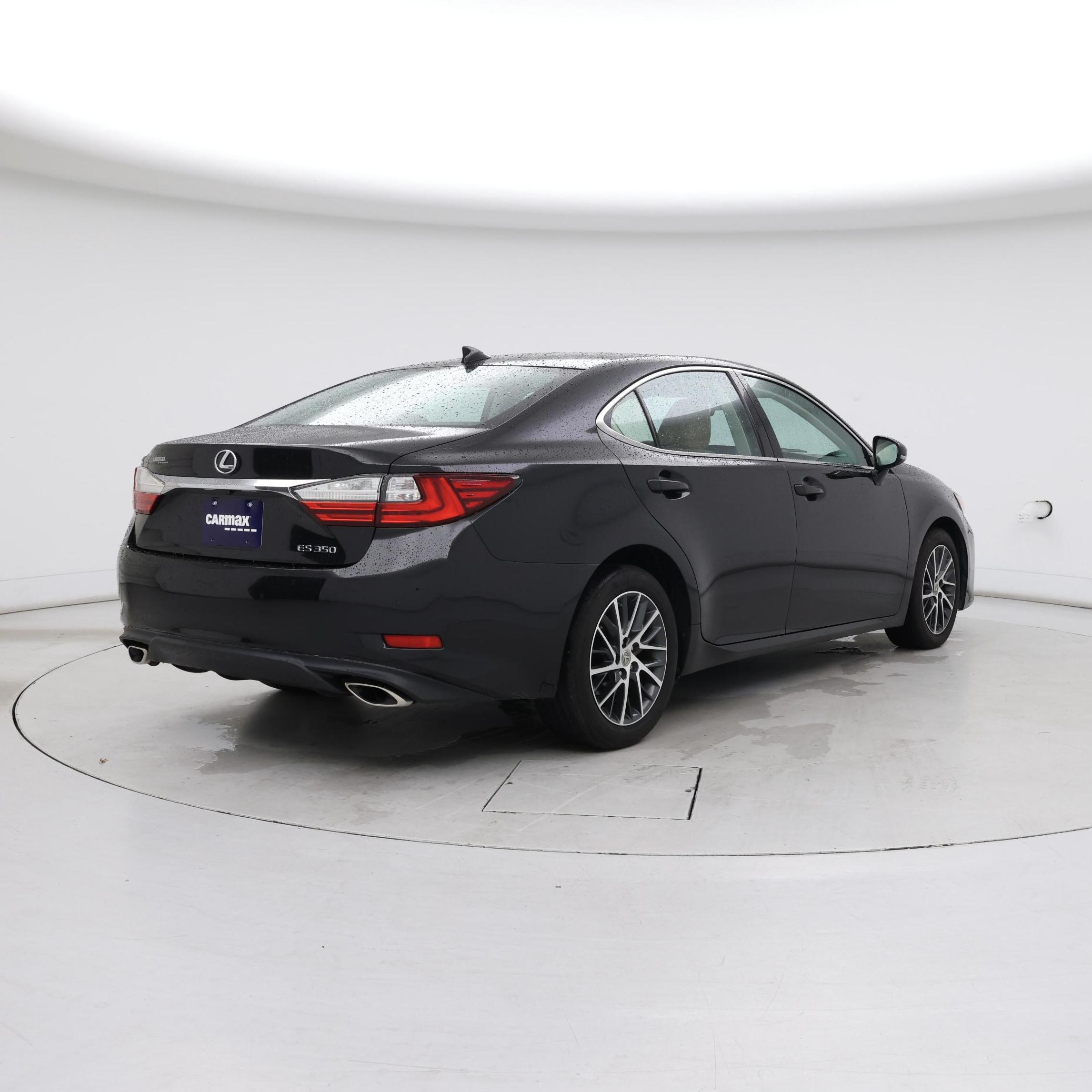 Thumbnail: 2016 Lexus ES - 8