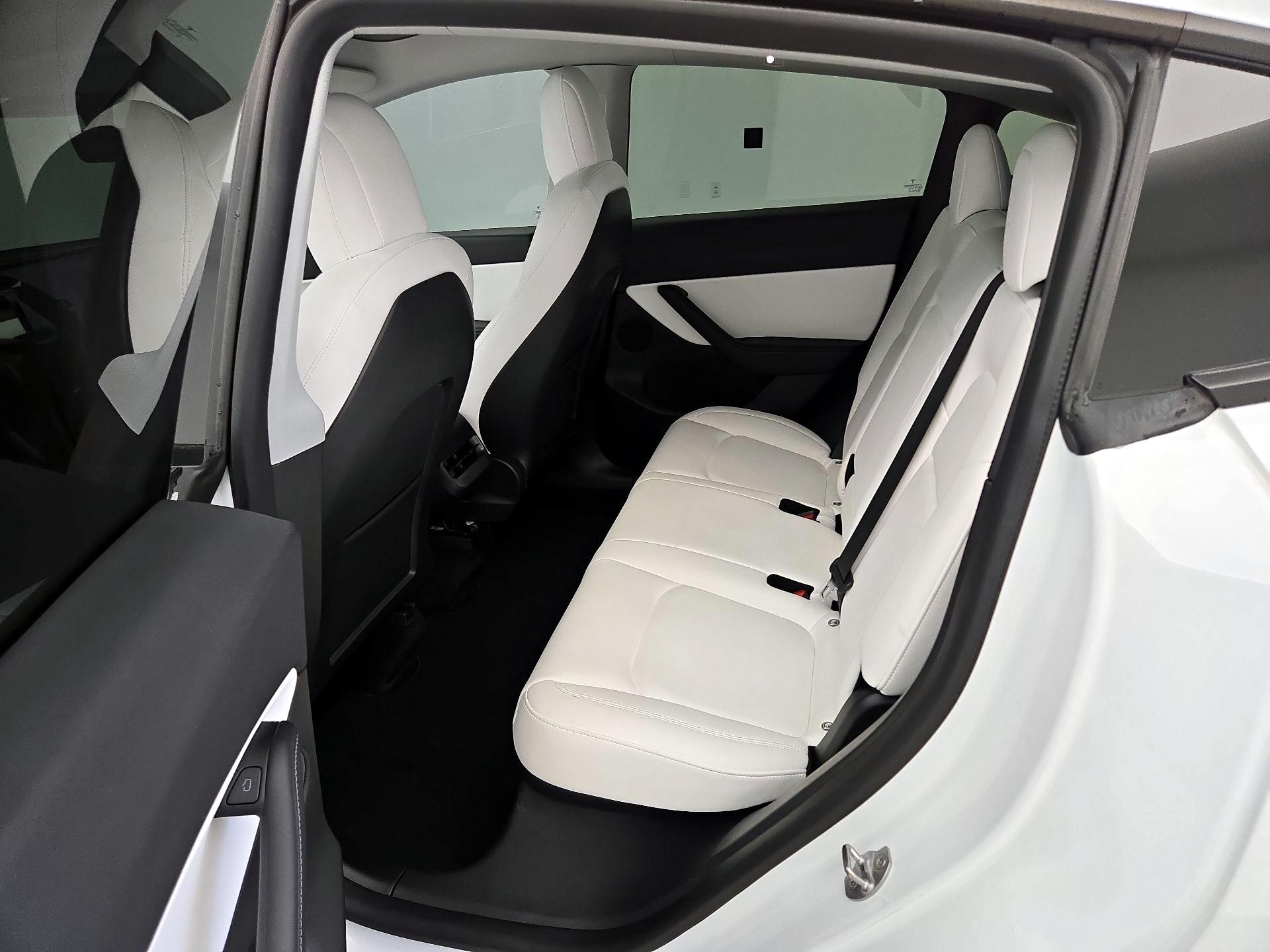 Thumbnail: 2021 Tesla Model Y - 19