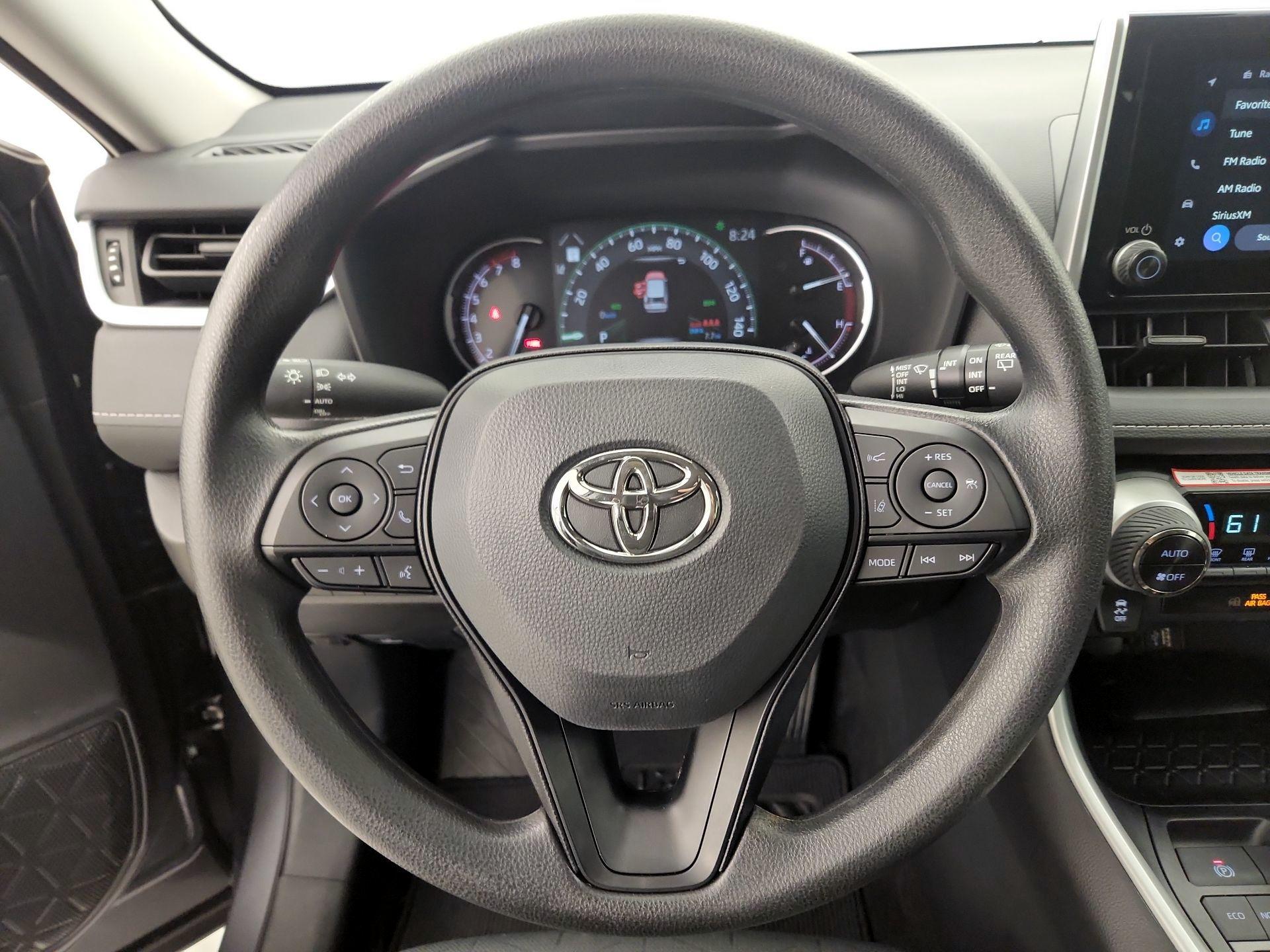Thumbnail: 2025 Toyota RAV4 - 10