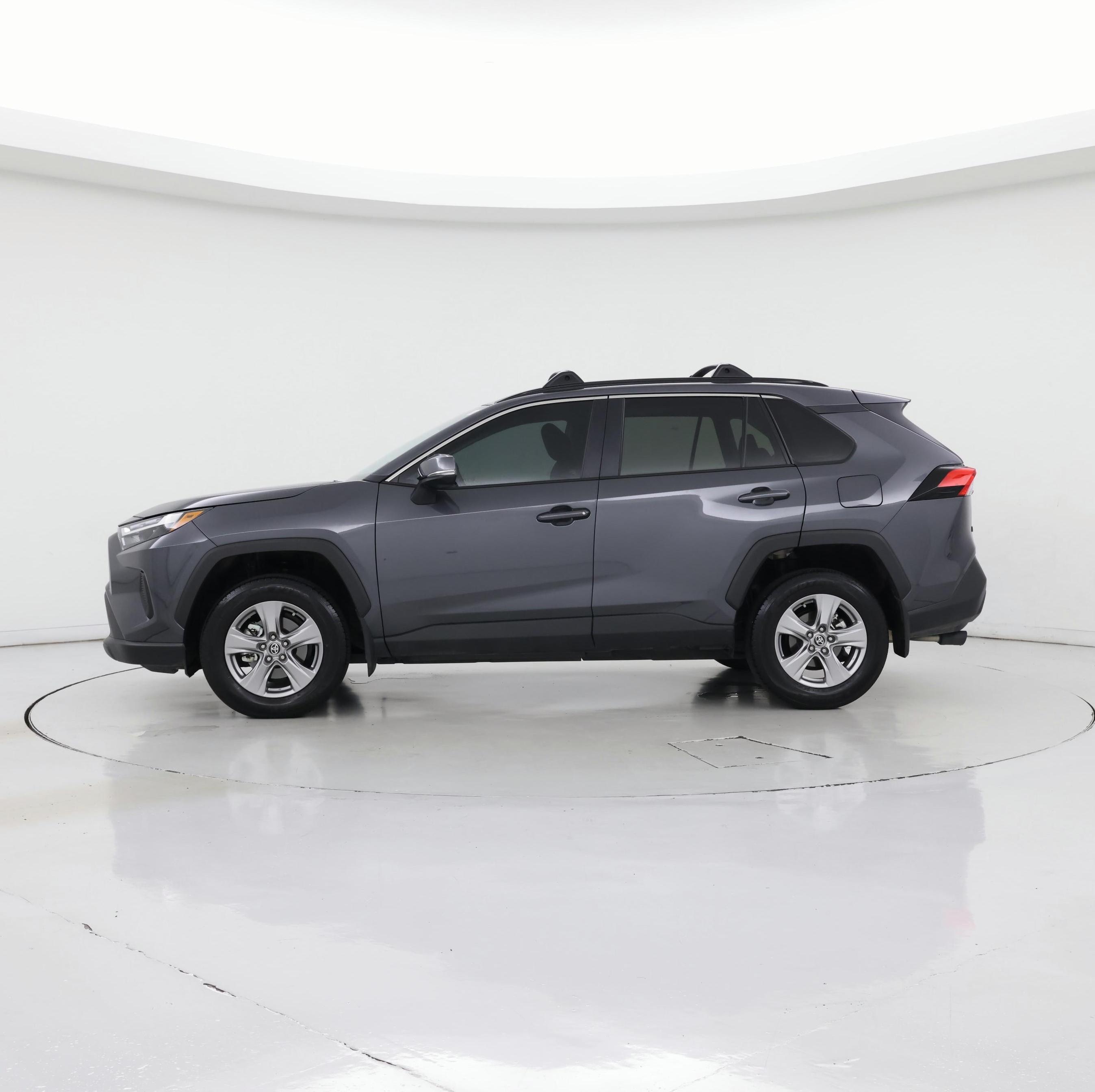 Thumbnail: 2025 Toyota RAV4 - 3