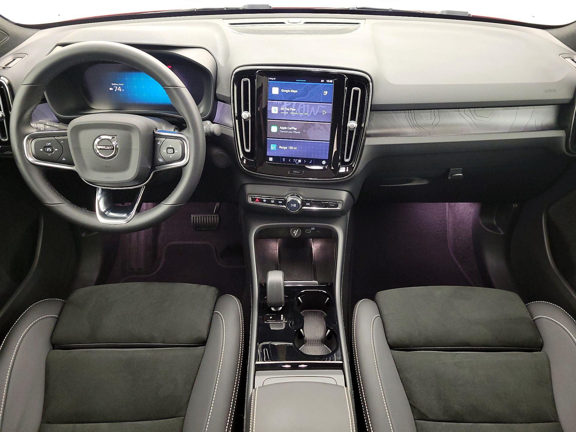 Thumbnail: 2023 Volvo C40 - 9