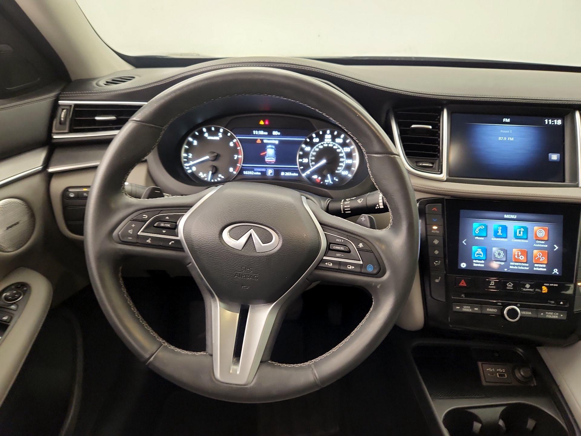 Thumbnail: 2023 INFINITI QX50 - 10
