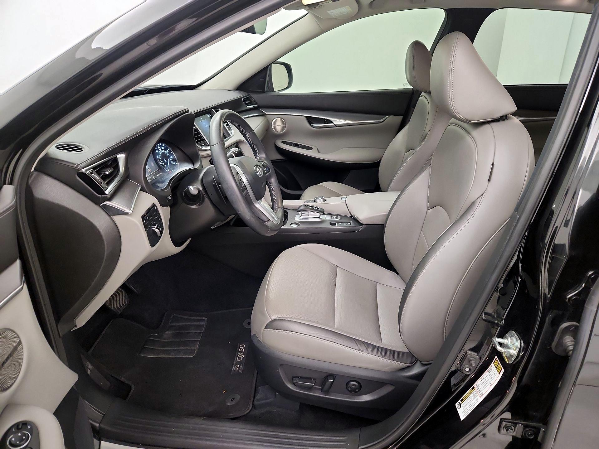 Thumbnail: 2023 INFINITI QX50 - 11