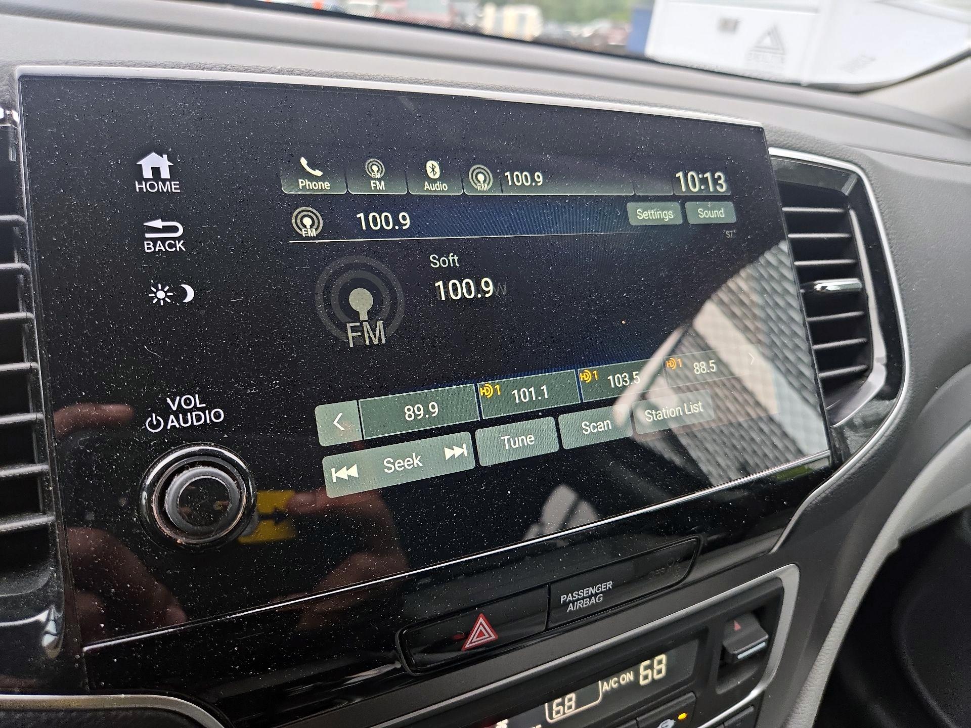 Thumbnail: 2019 Honda Pilot - 15