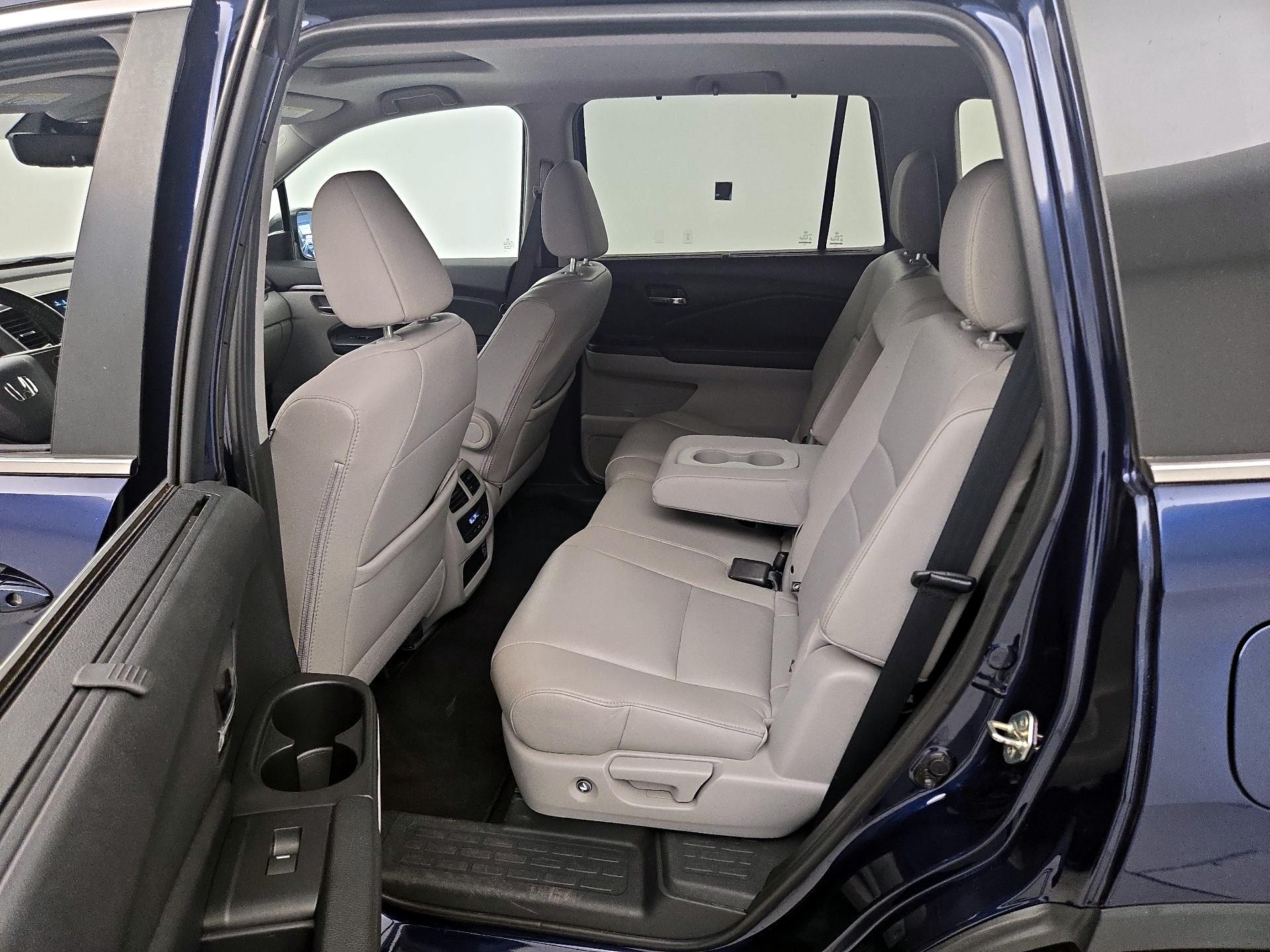 Thumbnail: 2019 Honda Pilot - 20