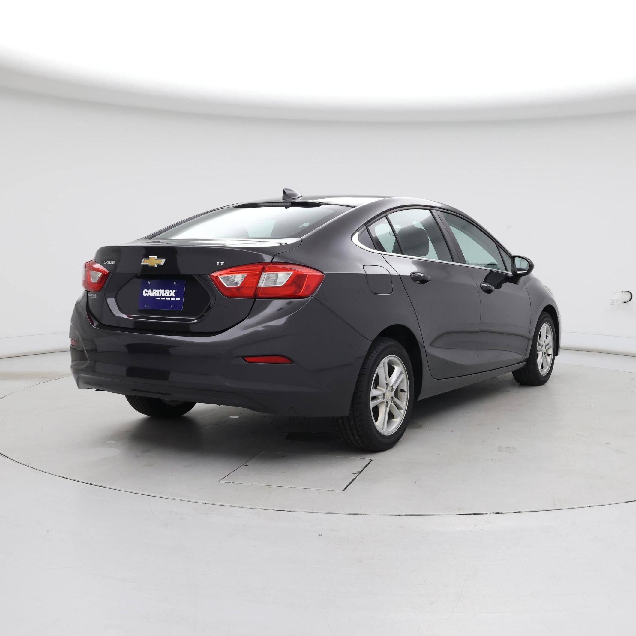 Thumbnail: 2017 Chevrolet Cruze - 8