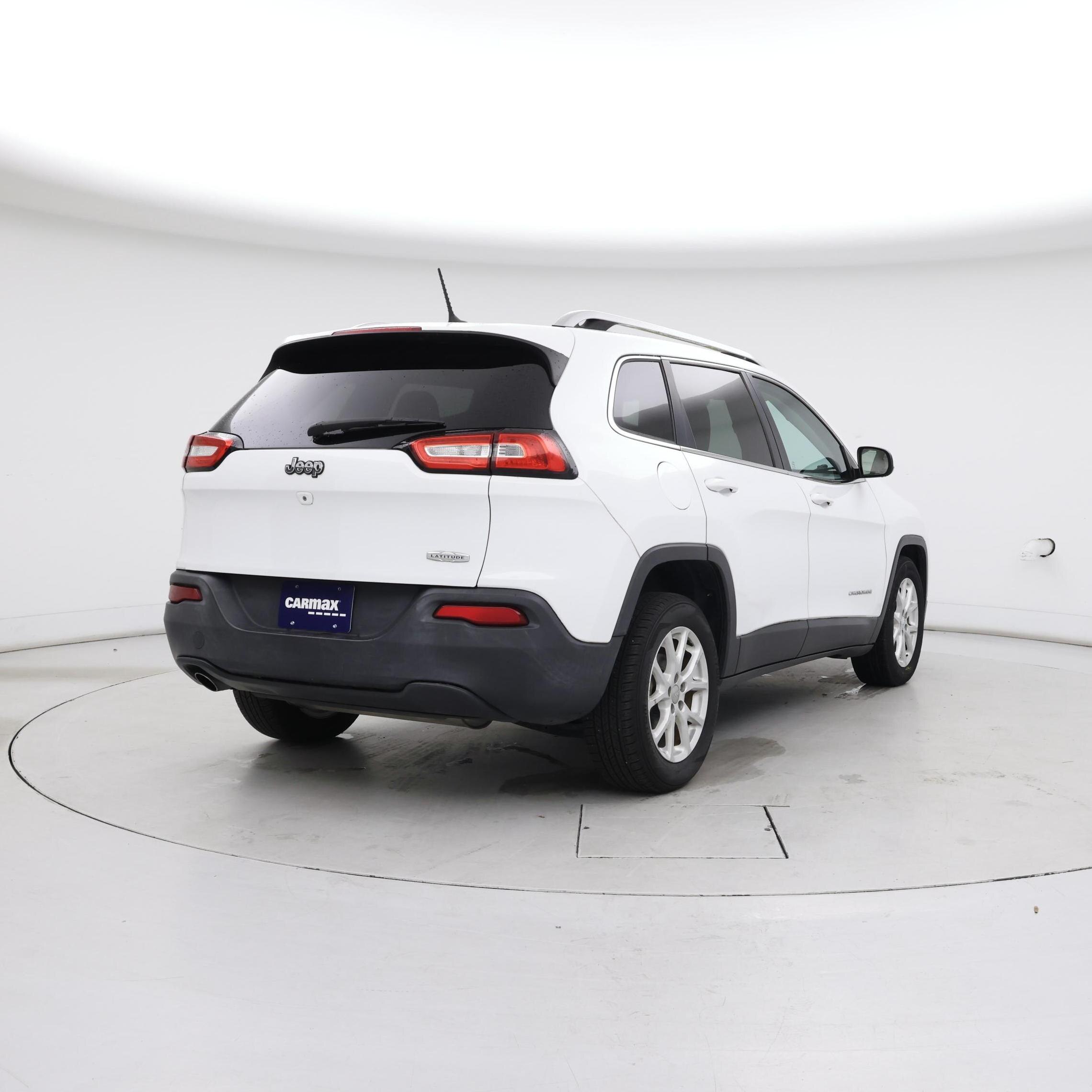Thumbnail: 2015 Jeep Cherokee - 8