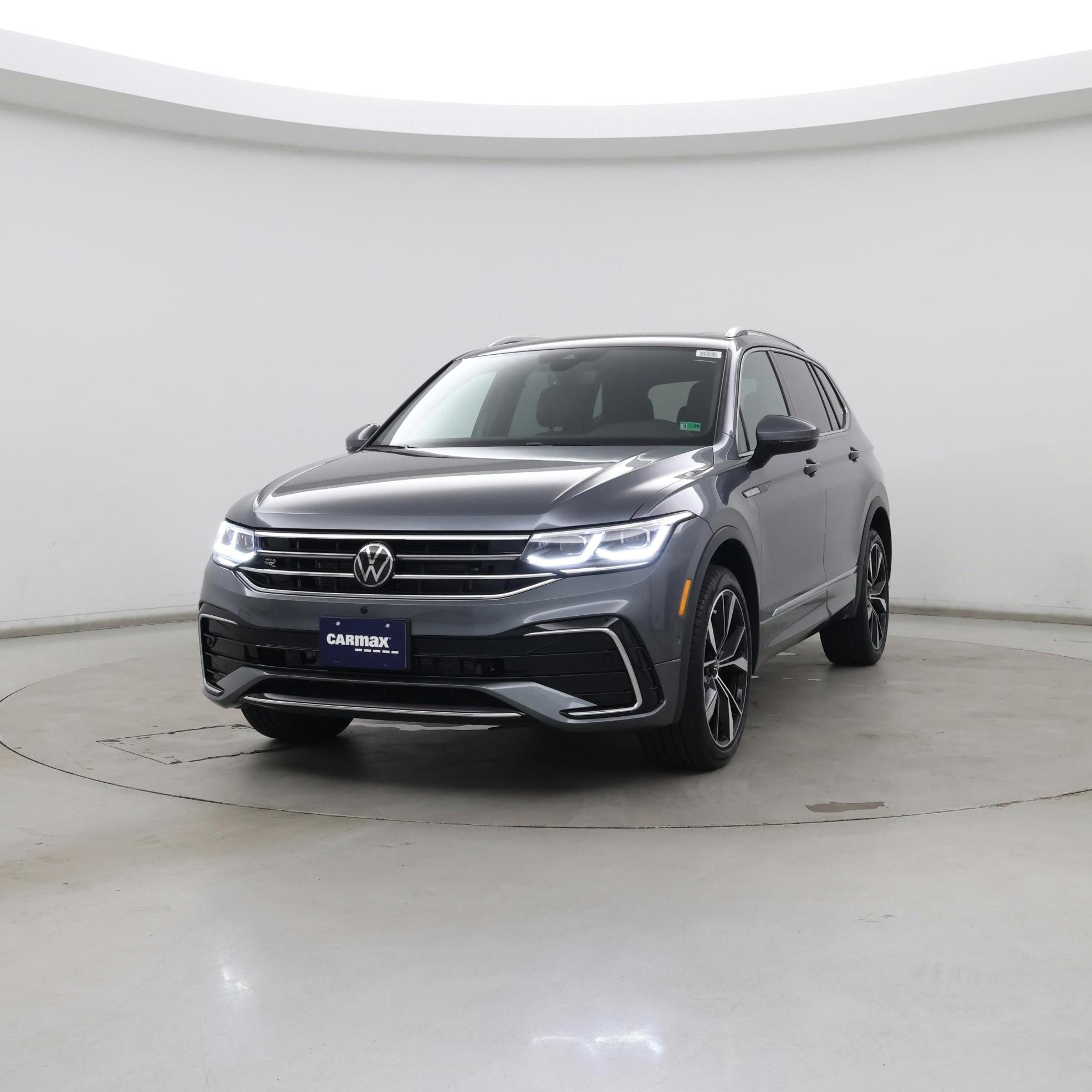 Thumbnail: 2024 Volkswagen Tiguan - 4