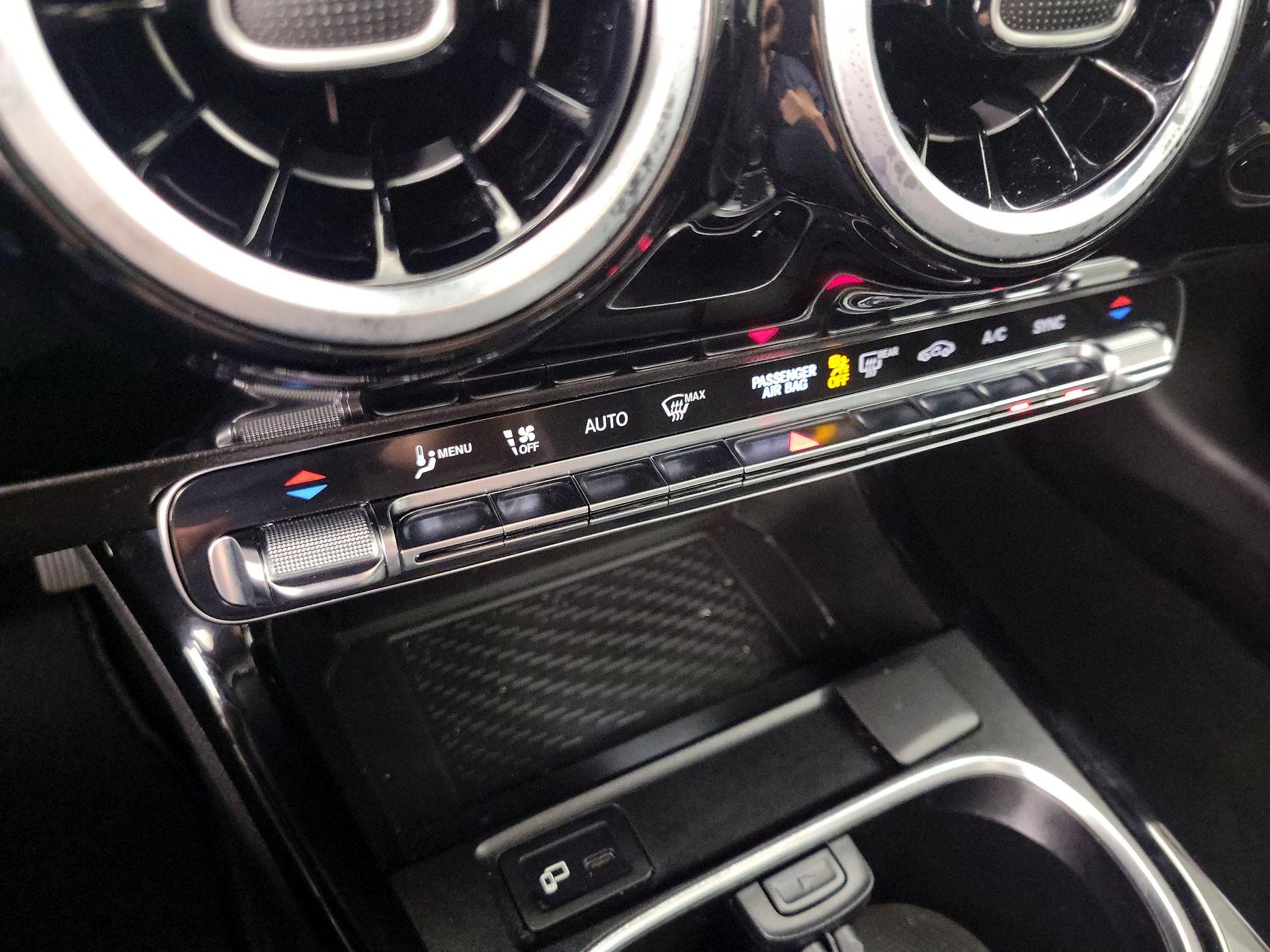 Thumbnail: 2020 Mercedes-Benz A-Class - 17
