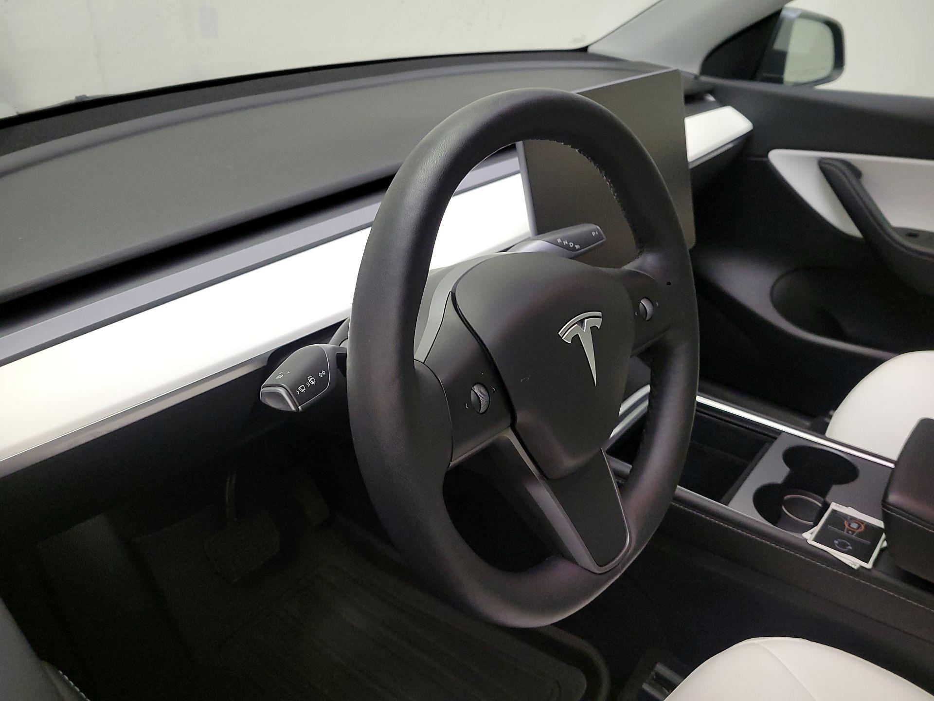 Thumbnail: 2022 Tesla Model Y - 9