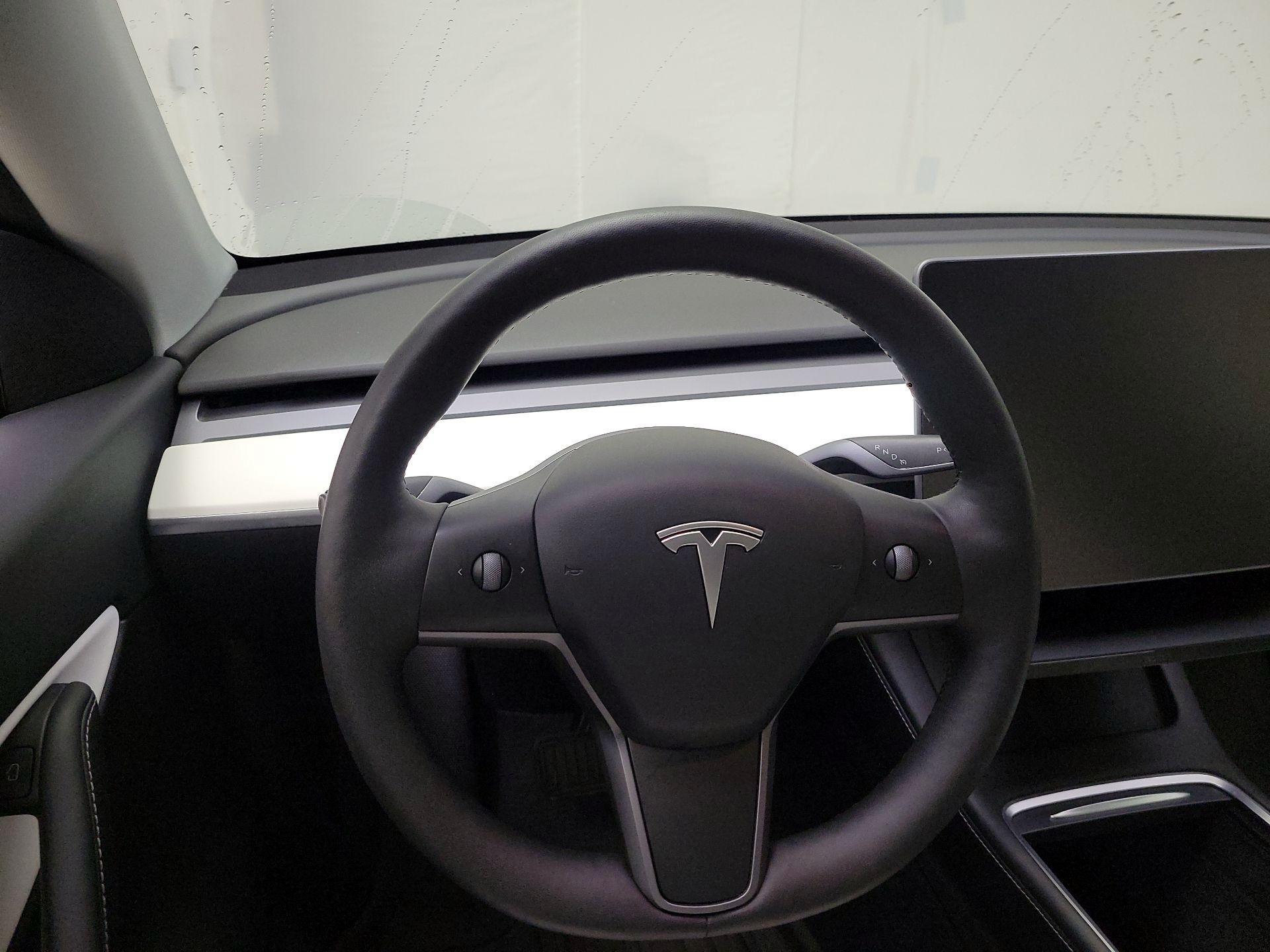 Thumbnail: 2022 Tesla Model Y - 10