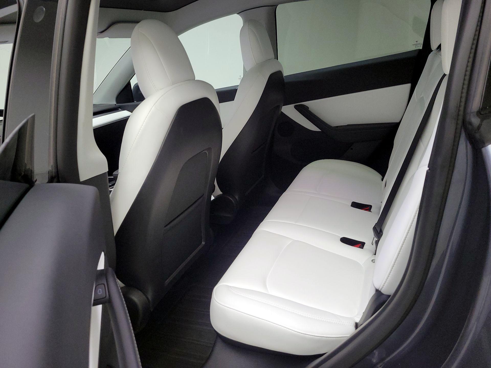 Thumbnail: 2022 Tesla Model Y - 18