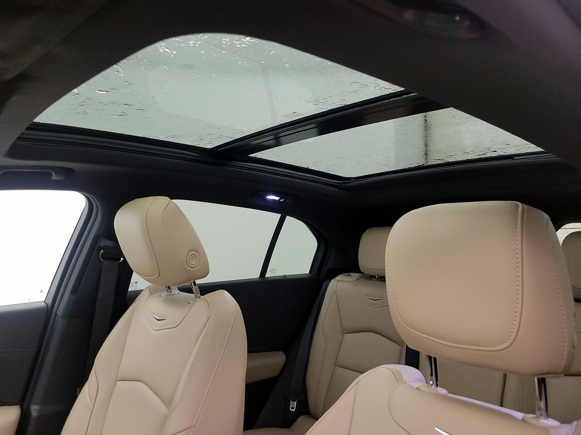 Thumbnail: 2025 Cadillac XT4 - 19