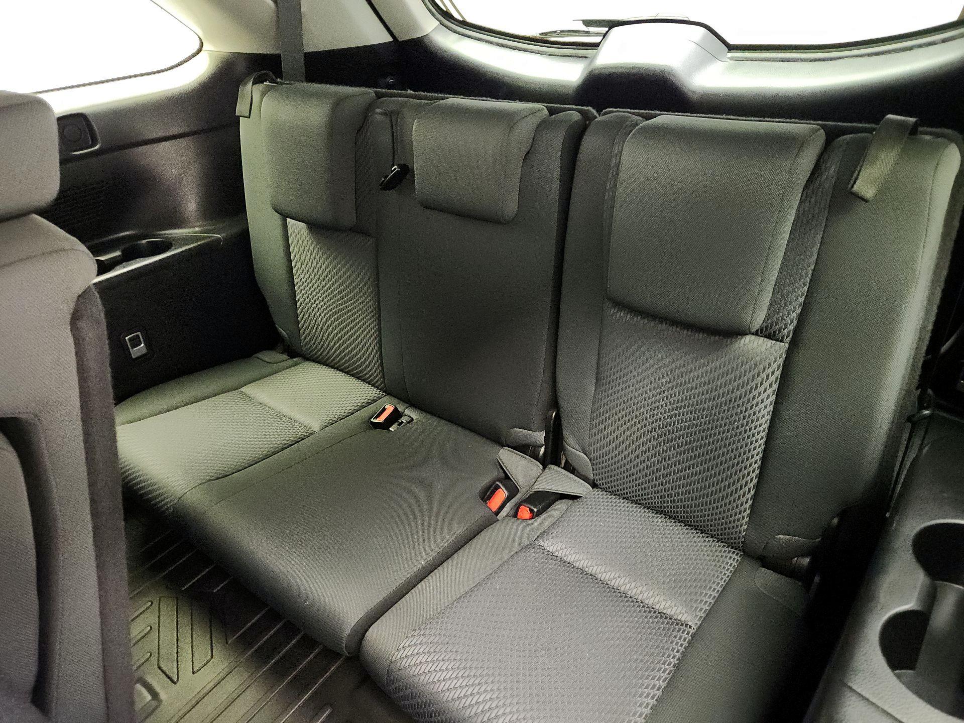 Thumbnail: 2019 Toyota Highlander - 20