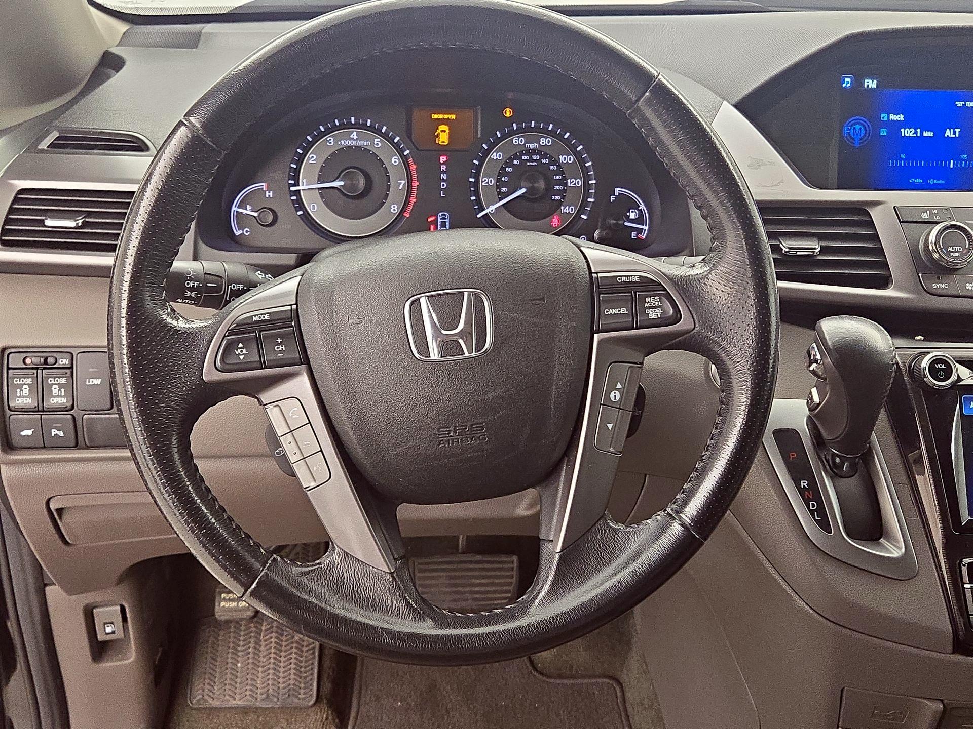 Thumbnail: 2014 Honda Odyssey - 10