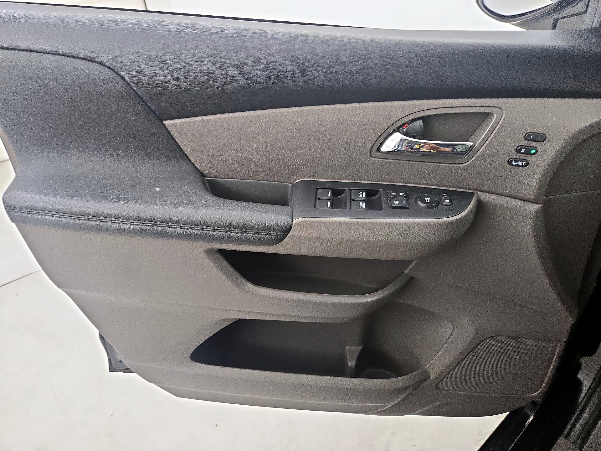 Thumbnail: 2014 Honda Odyssey - 12