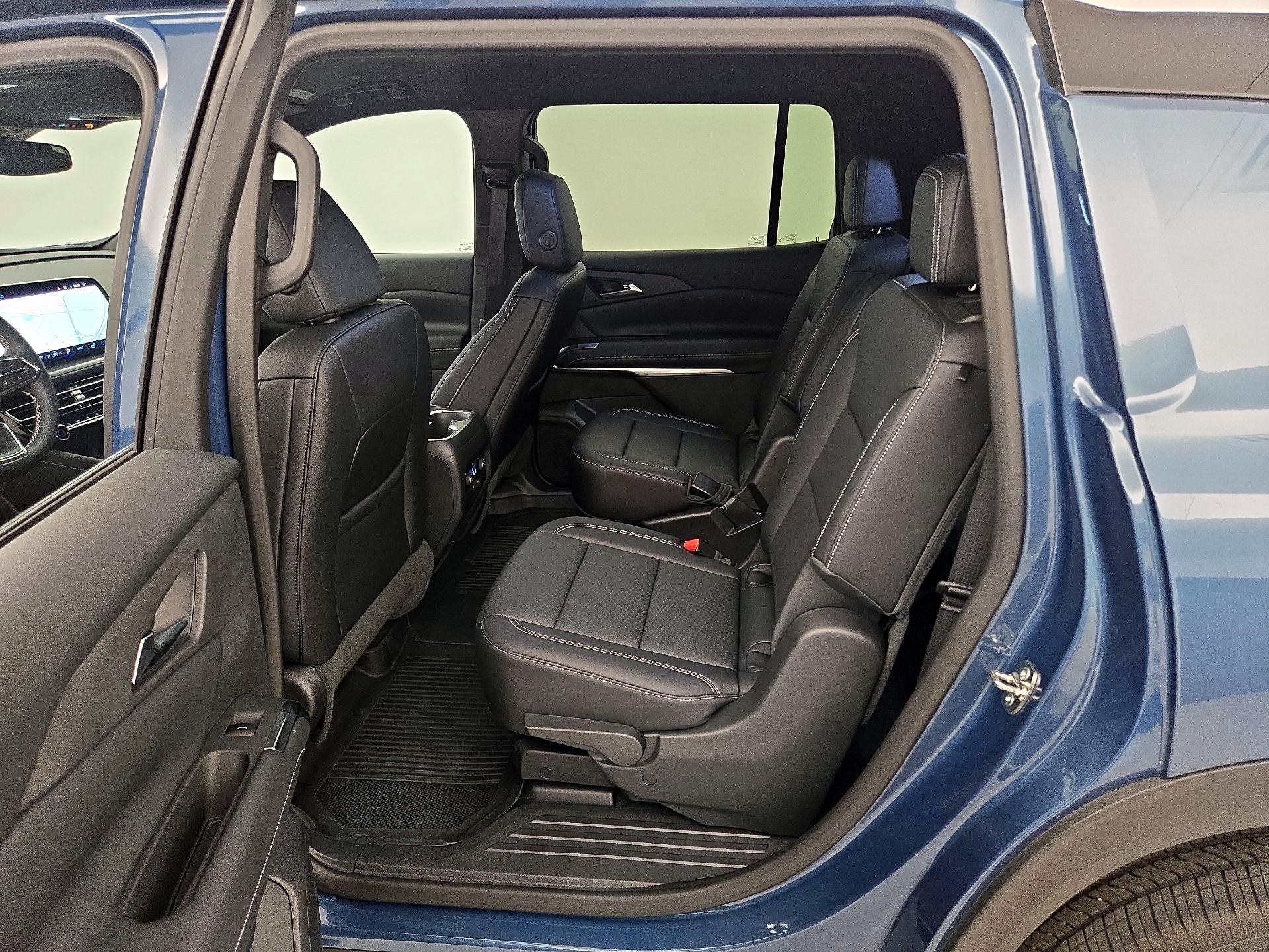 Thumbnail: 2025 Chevrolet Traverse - 20