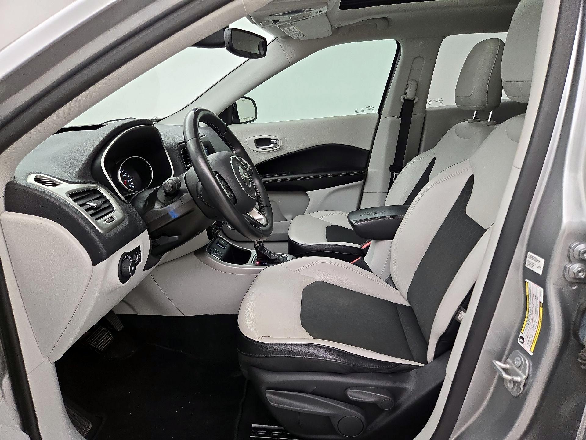 Thumbnail: 2019 Jeep Compass - 11