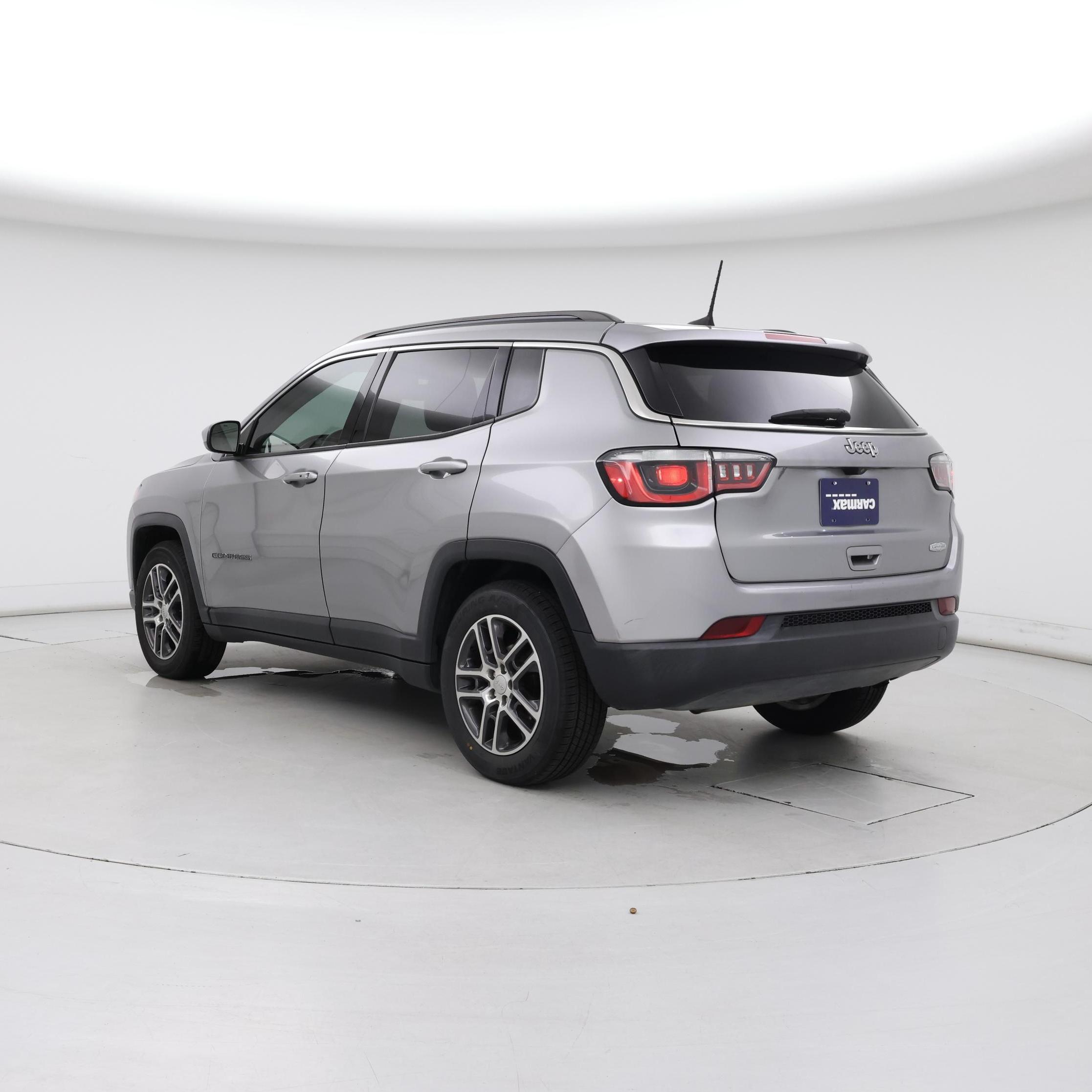 Thumbnail: 2019 Jeep Compass - 2