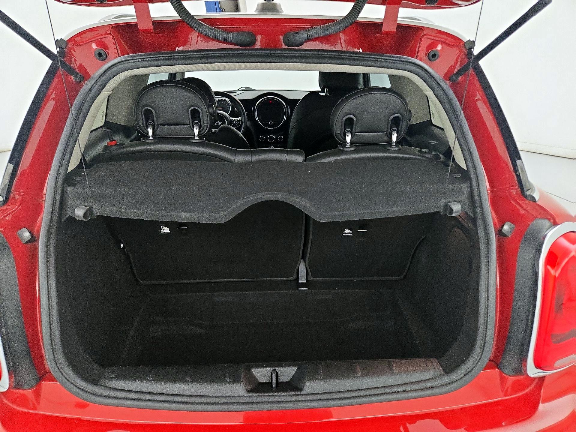 Thumbnail: 2016 MINI Cooper Hardtop - 20
