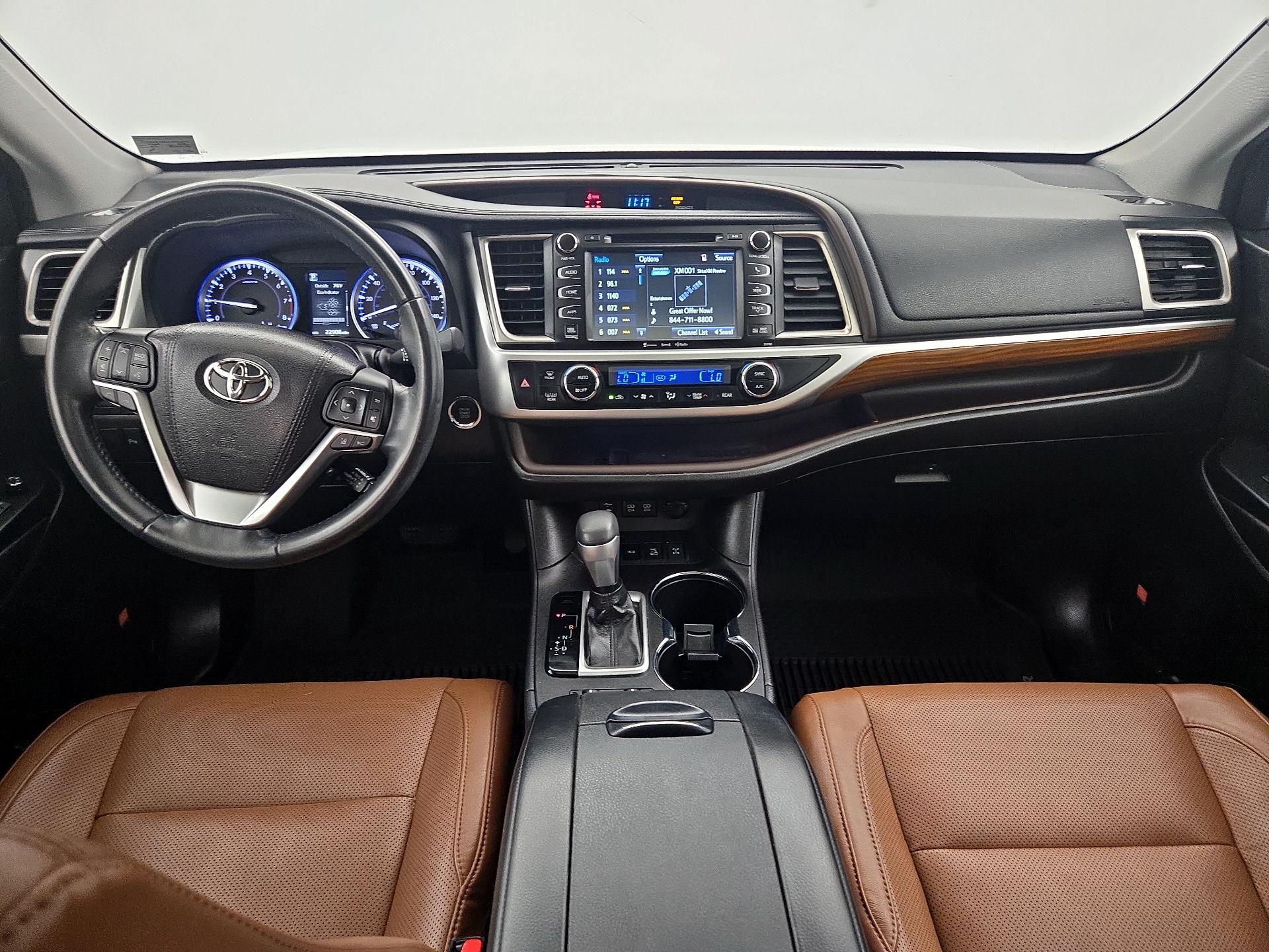 Thumbnail: 2018 Toyota Highlander - 9