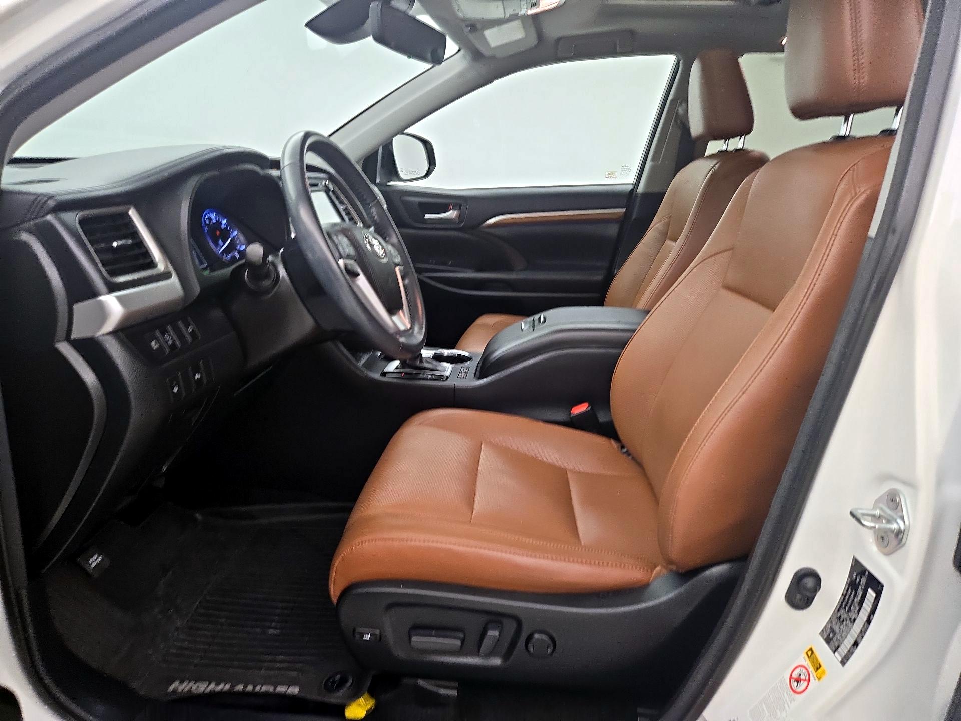 Thumbnail: 2018 Toyota Highlander - 11