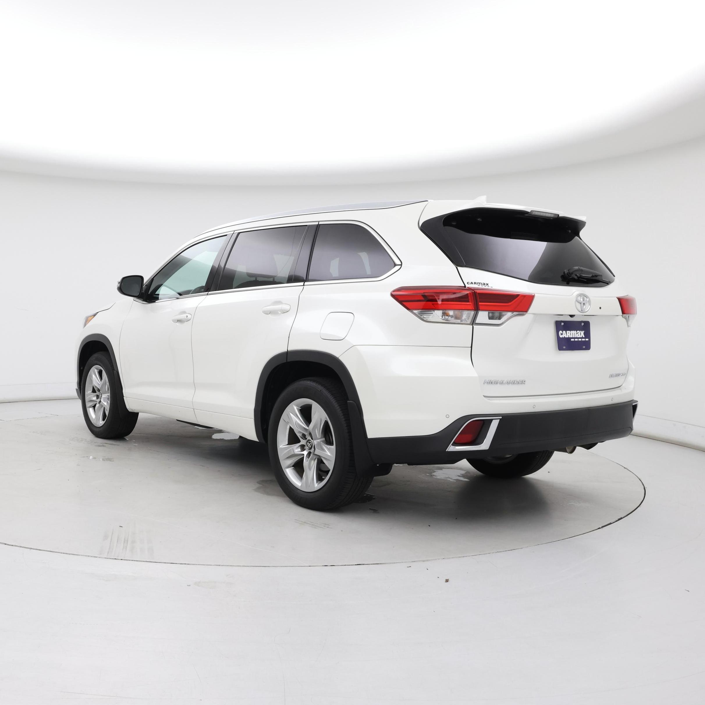 Thumbnail: 2018 Toyota Highlander - 2