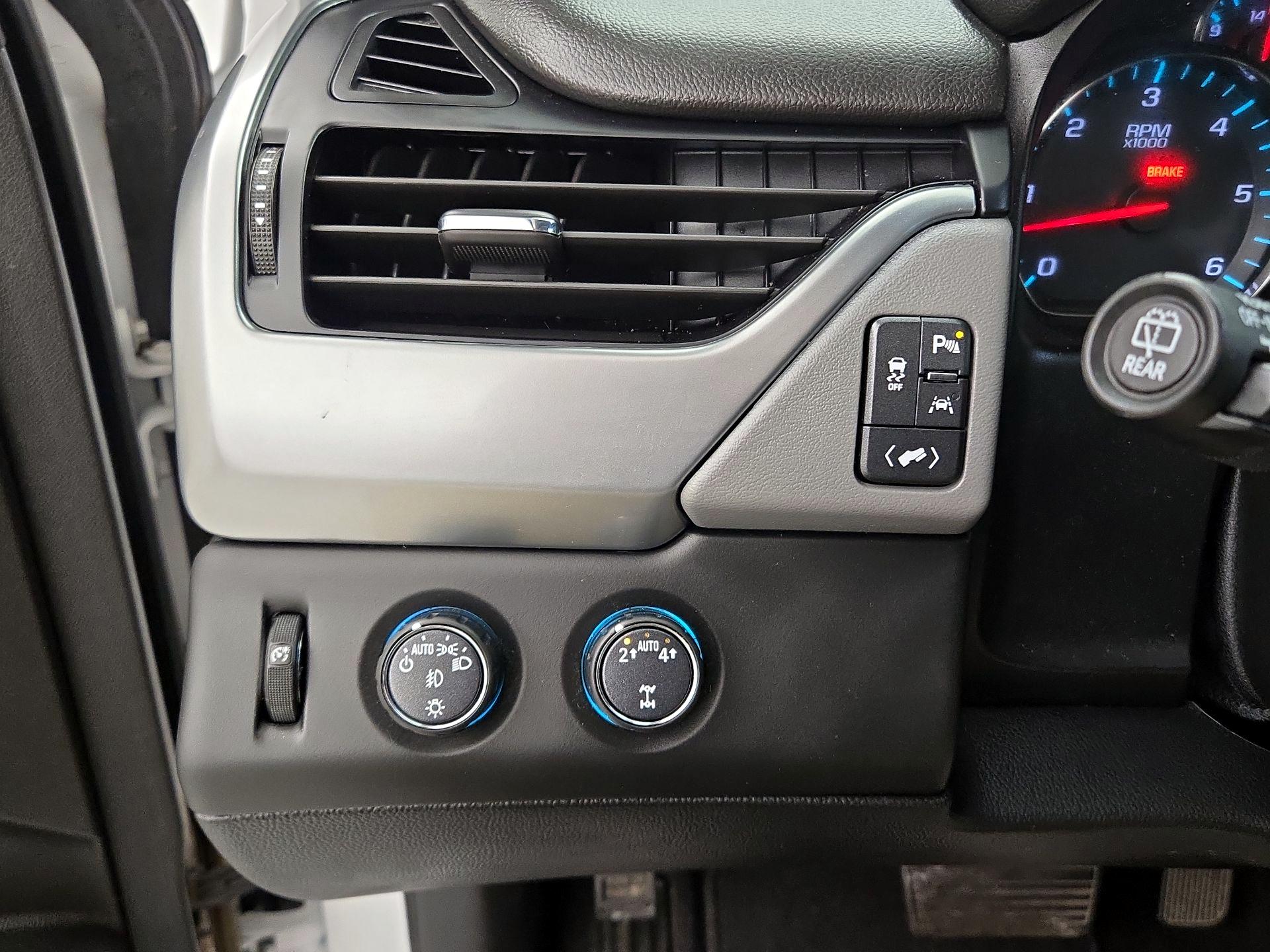 Thumbnail: 2020 Chevrolet Suburban - 13