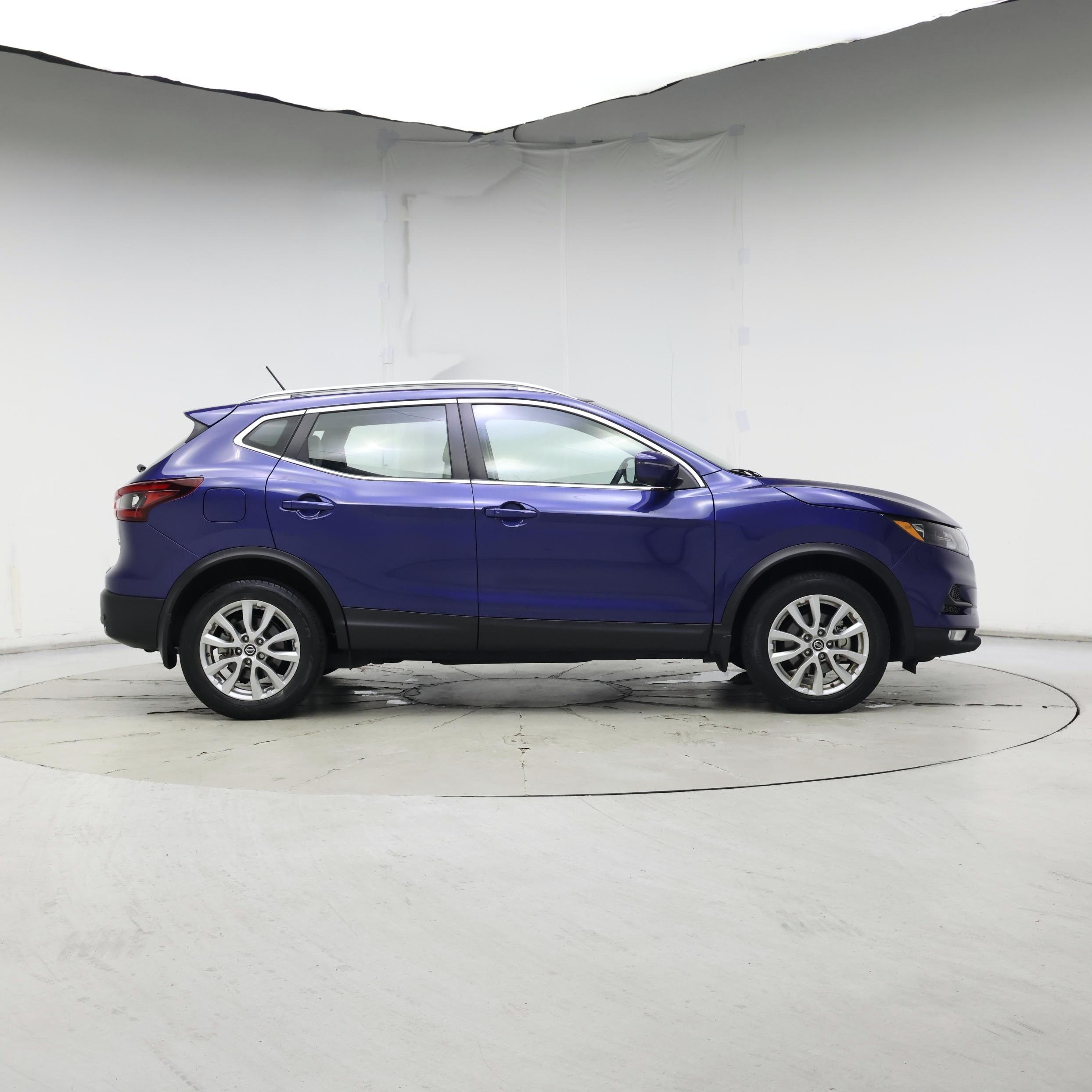 Thumbnail: 2022 Nissan Rogue Sport - 7