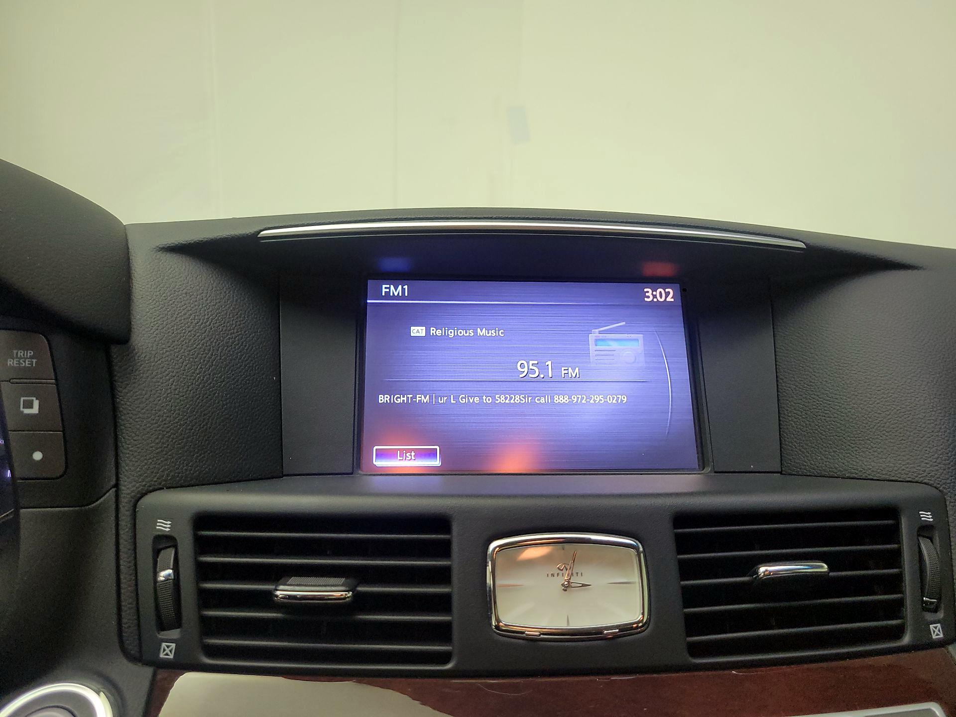 Thumbnail: 2016 INFINITI Q70 - 15