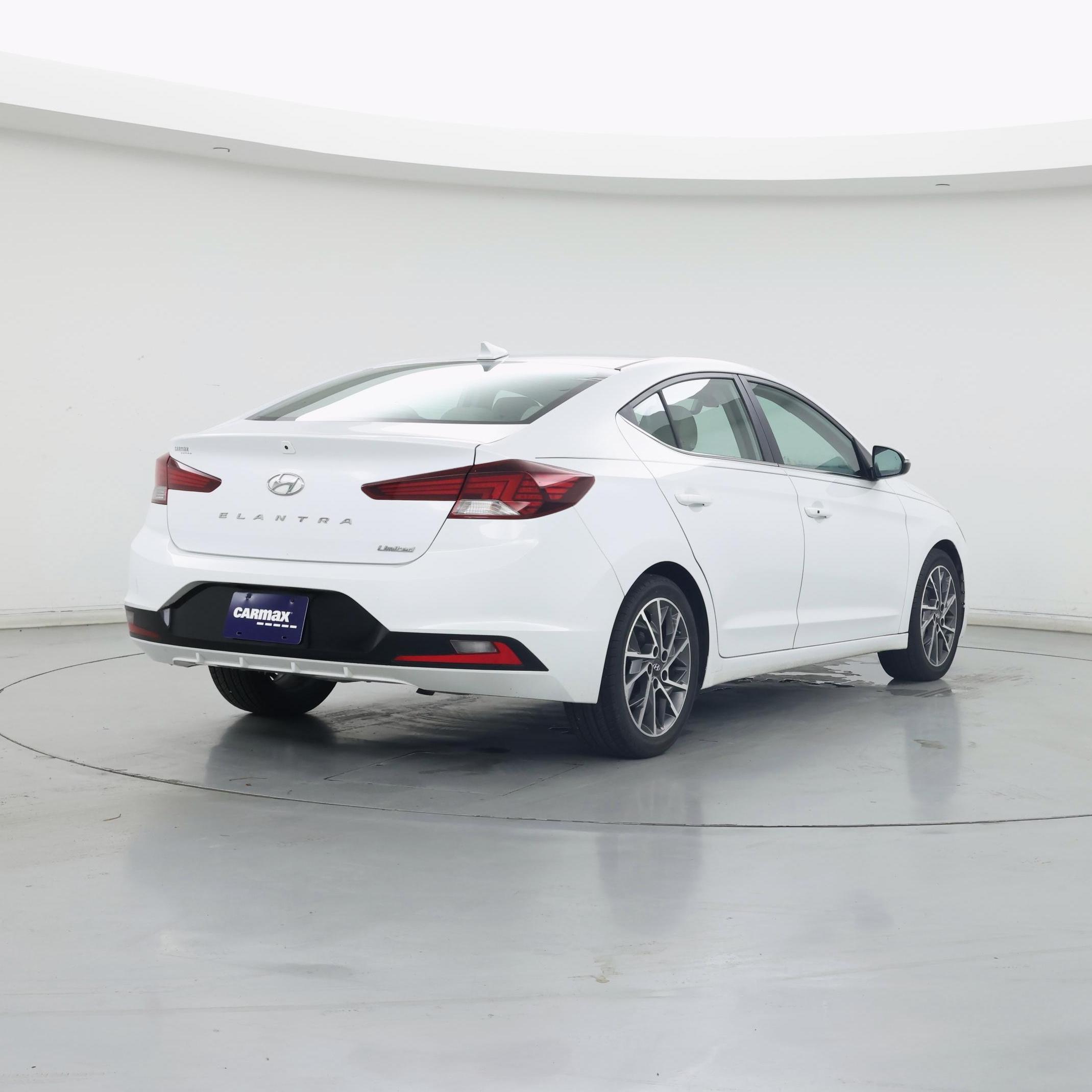Thumbnail: 2020 Hyundai Elantra - 8